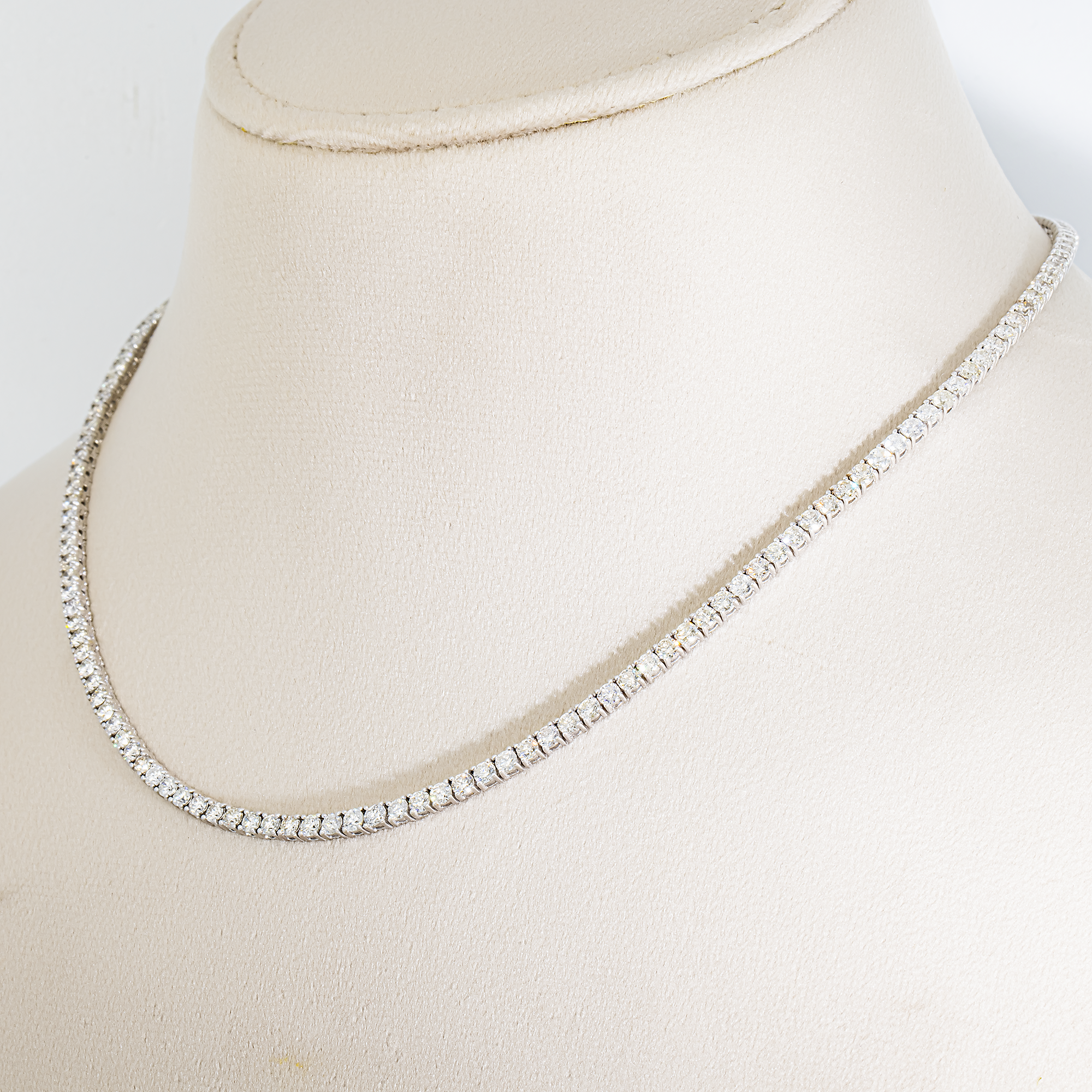14K White Gold Round Diamond Tennis Chain 9.20ct