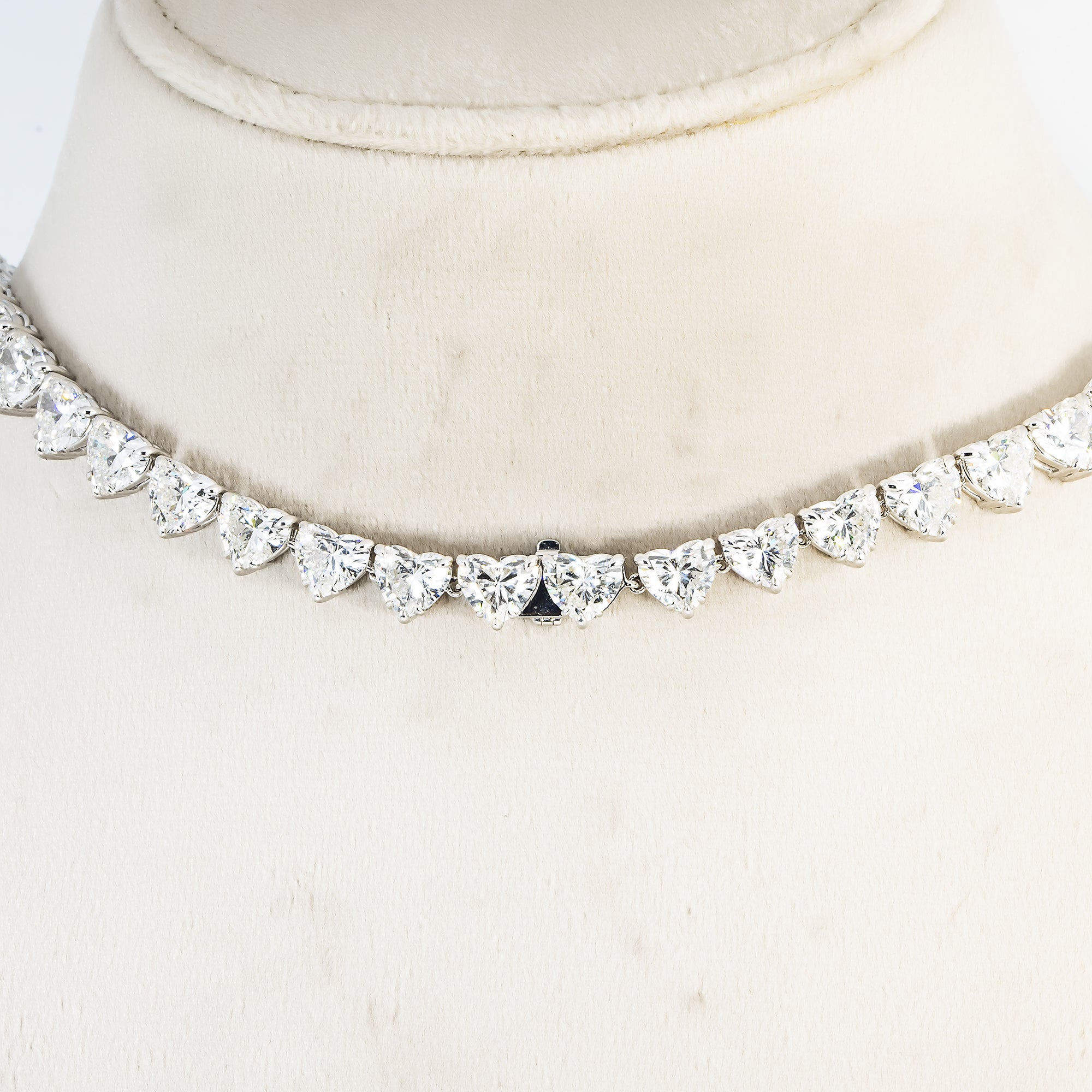 18K White Gold Graduated Full Heart Cut Diamond Drop Necklace 102.30Ct Necklace