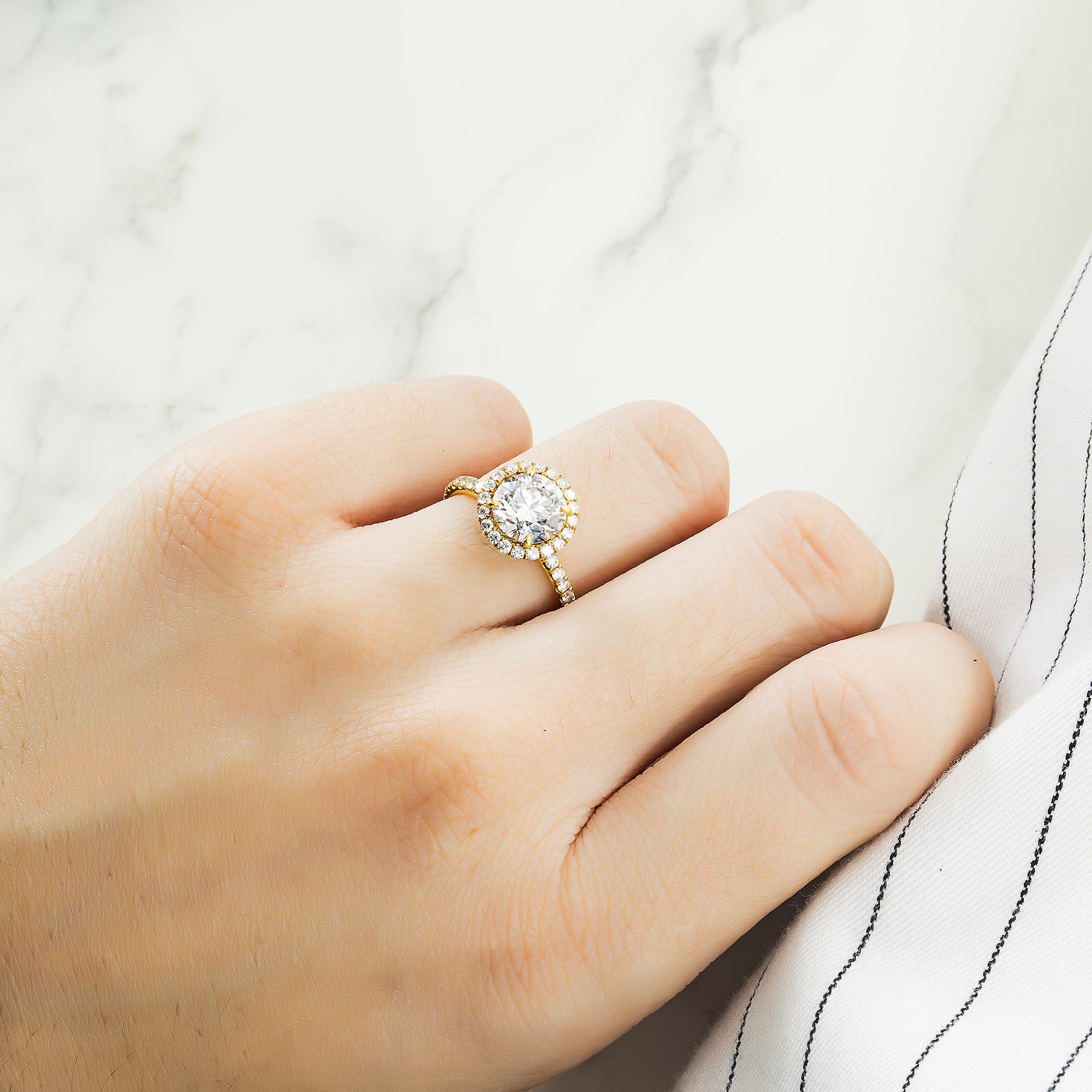 18K Yellow Gold 2.03Ct Round Diamond Engagement Ring 2.83Ctw Bridal