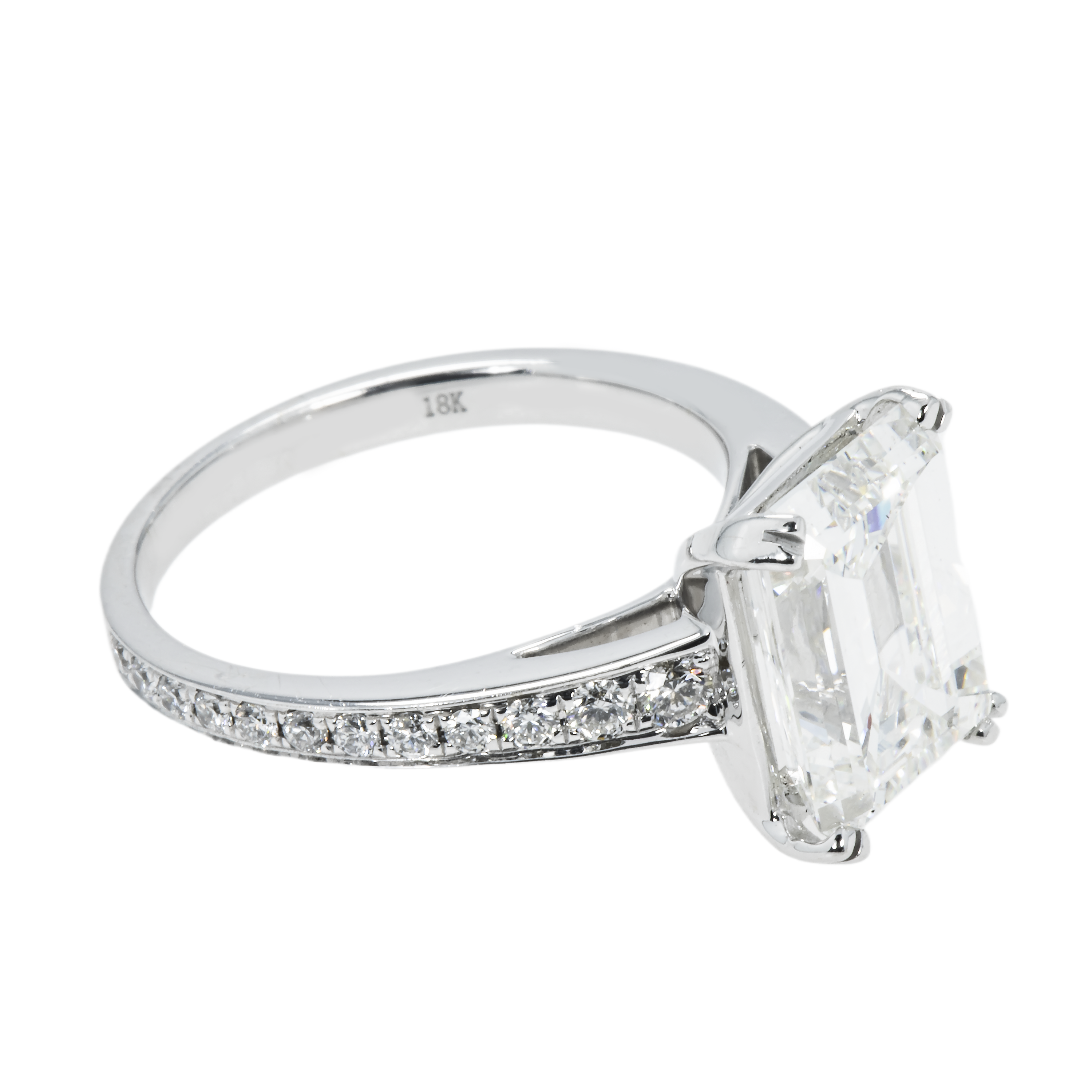 Gia 18K White Gold 5.01Ct Emerald Cut Diamond Engagement Rings 5.51Ctw Bridal