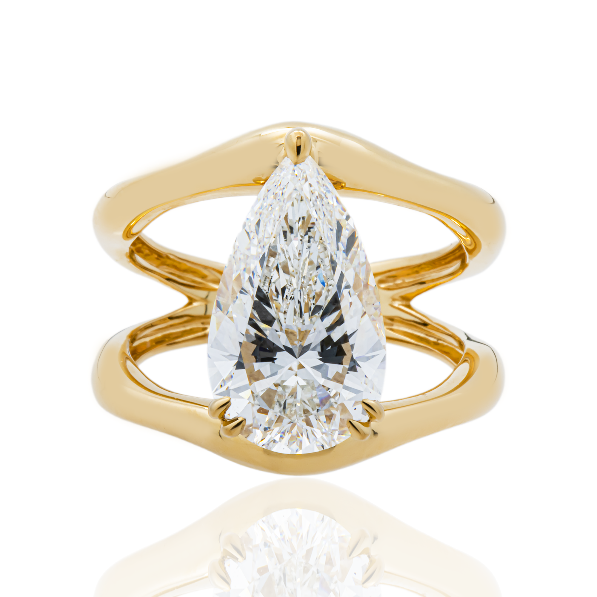 18K Yellow Gold Solitaire Pear Diamond Split Shank Ring 4.54ct