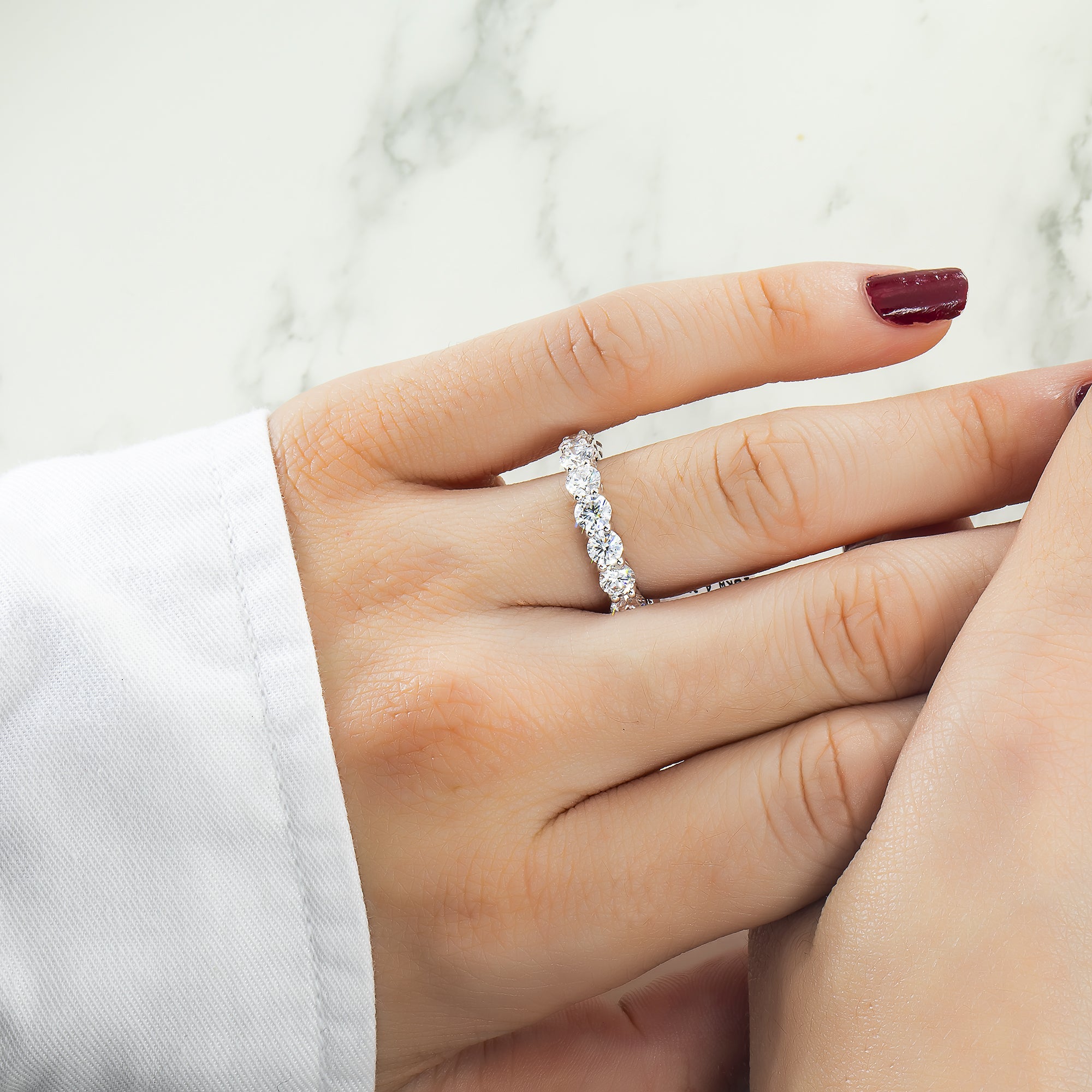 18K White Gold Round Diamond Eternity Ring 4.24Ct (Size 6-8) Rings