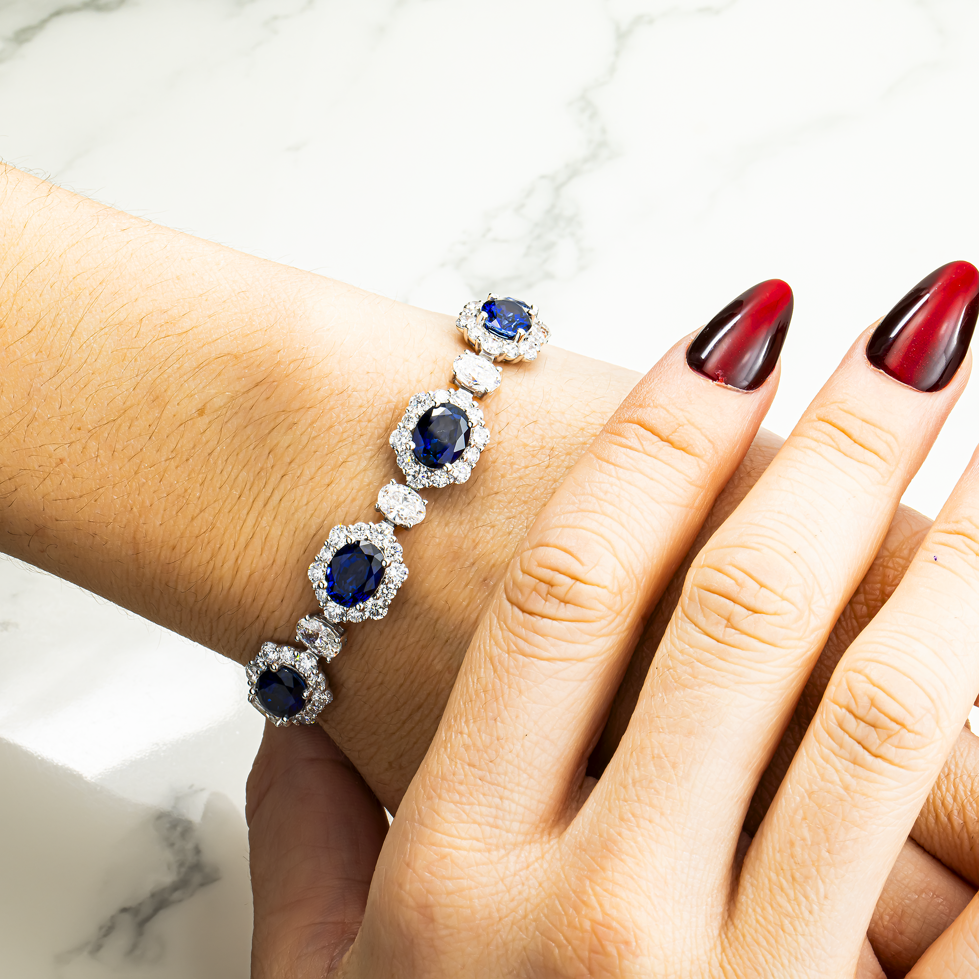White Gold Oval Cut Sapphire & Diamond Bracelet 36.29ct