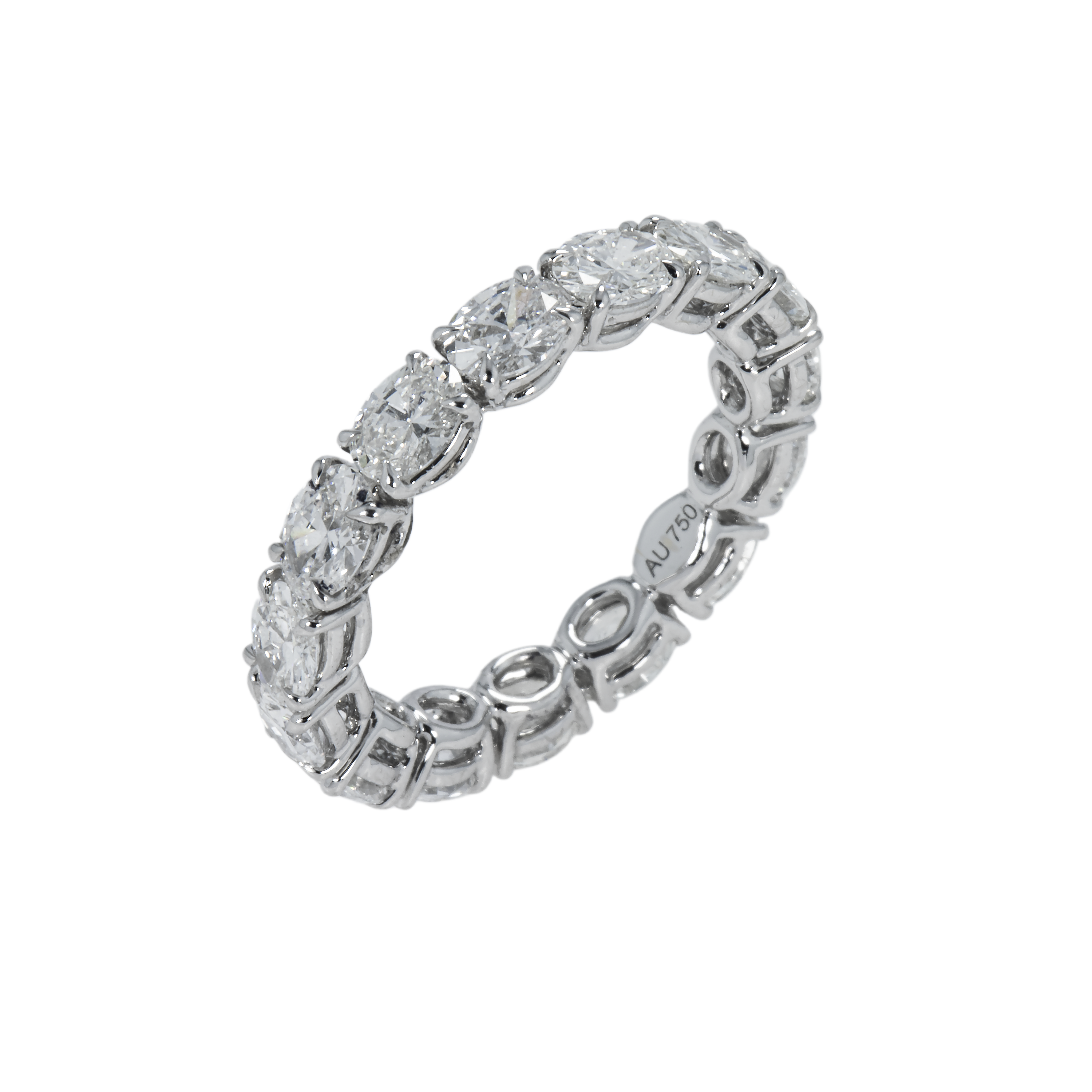 18K White Gold Horizonal Oval Diamond Eternity Ring 3.10Ct (Size 6.5-7.5) Rings