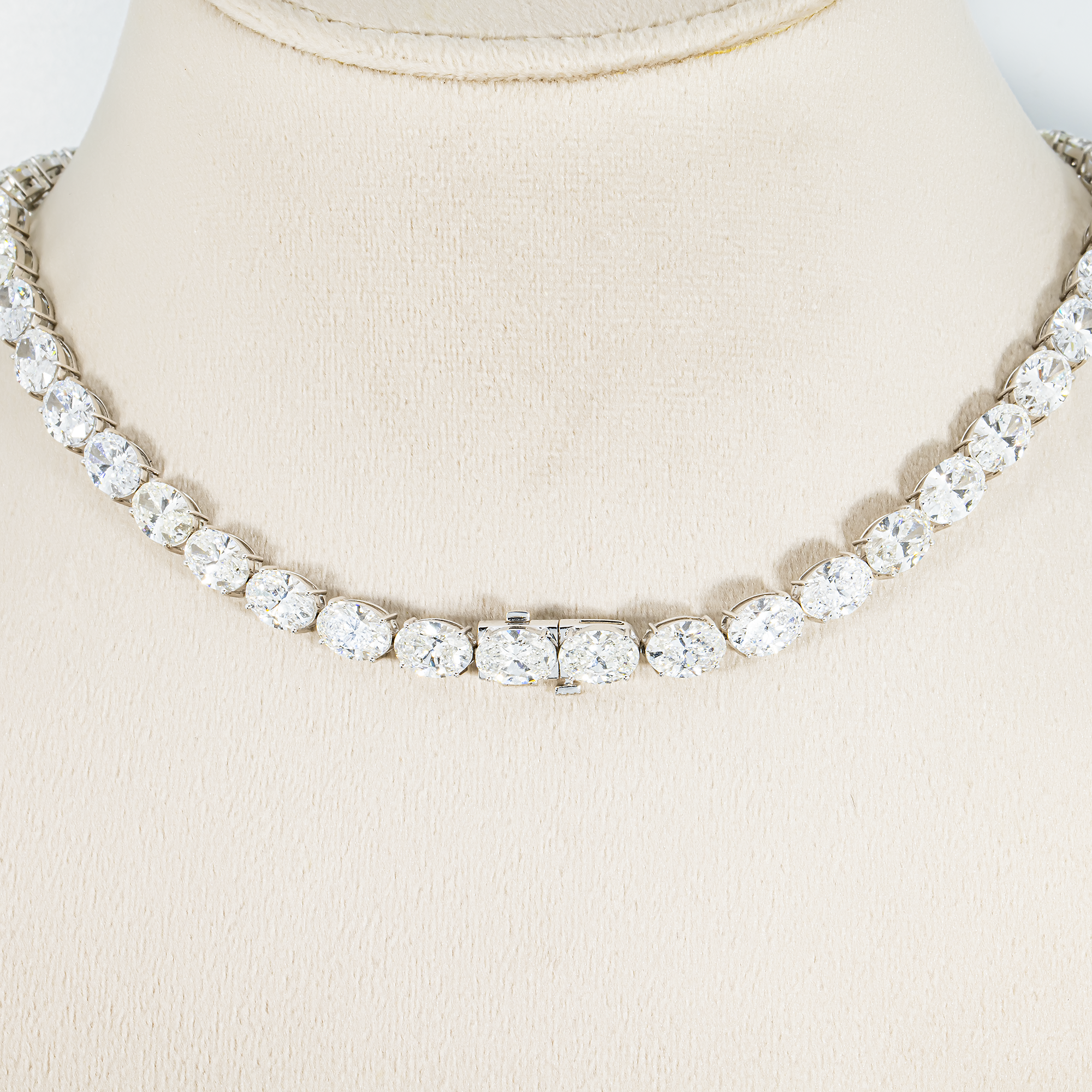 18K White Gold Pear & Oval Cut Diamond Drop Necklace 74.46ct