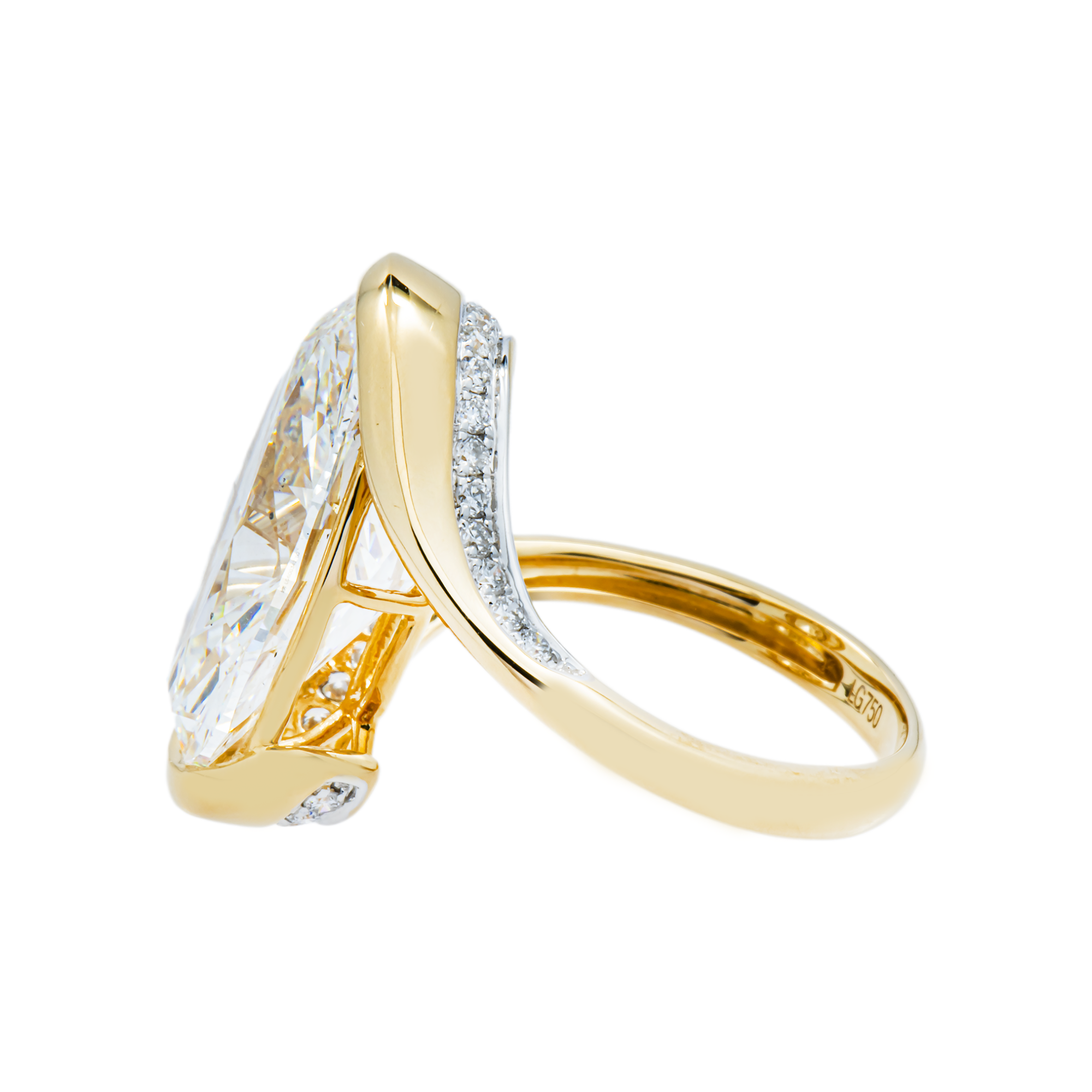 18K Yellow Gold Solitaire Floating Oval Diamond Ring 7.56ctw