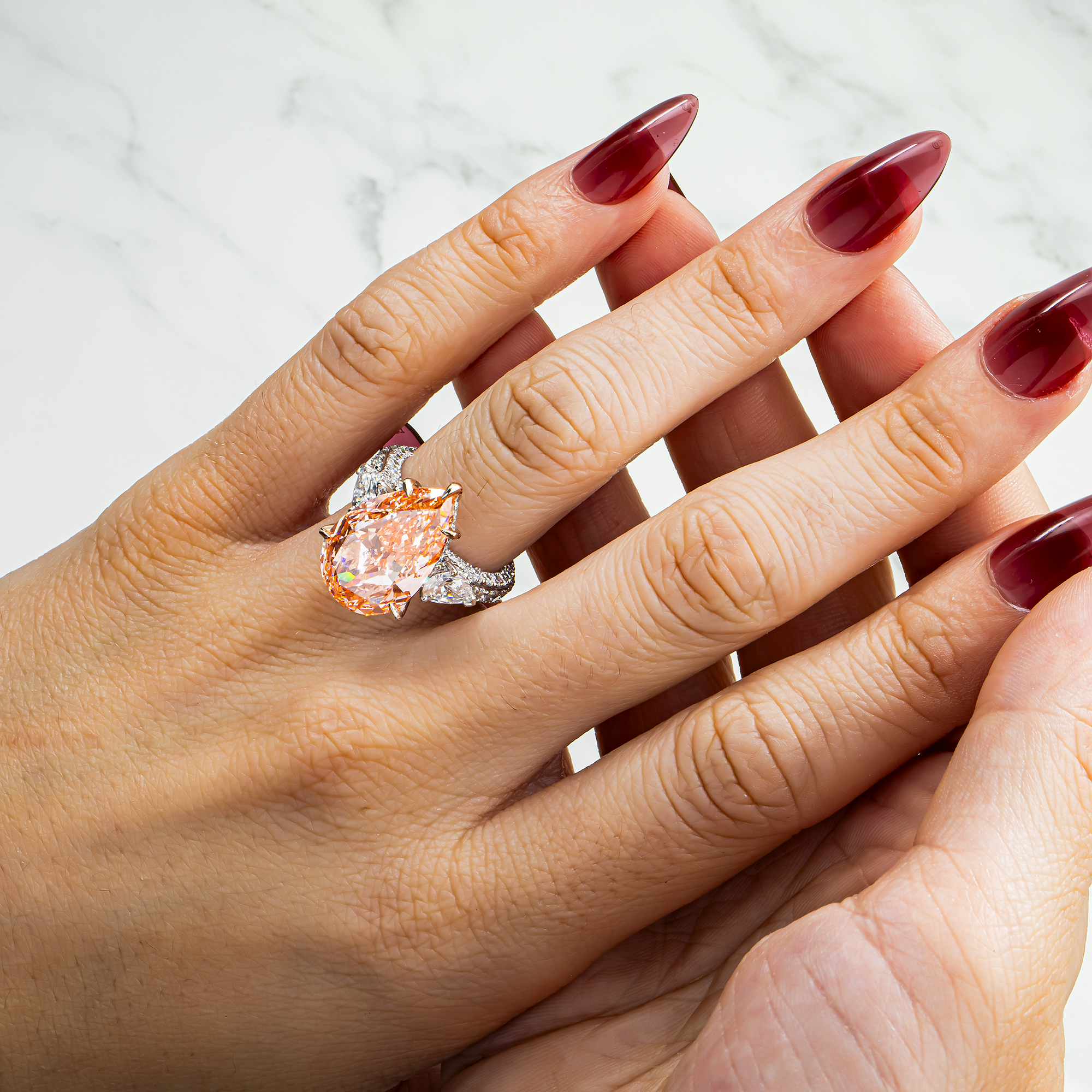 18K White Gold 12.36ct Pear Fancy Vivid Pink Diamond Ring 15.71ctw