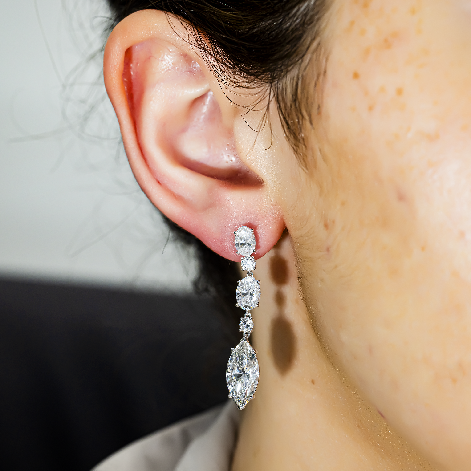 IGI 18K White Gold Multi Cut Diamond Drop Earrings 9.58ctw
