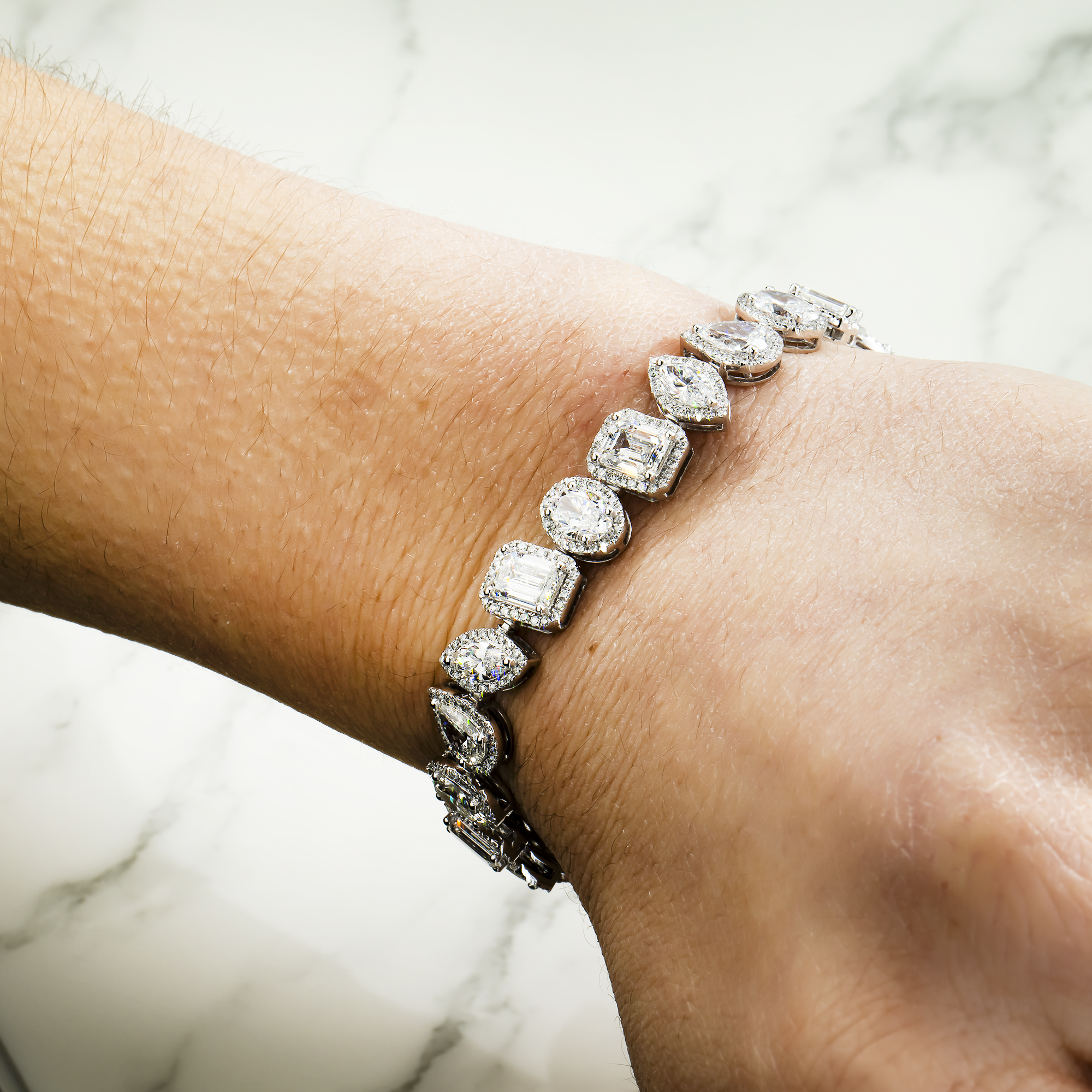 14K White Gold Multi Cut Diamond Bracelet 14.82ct