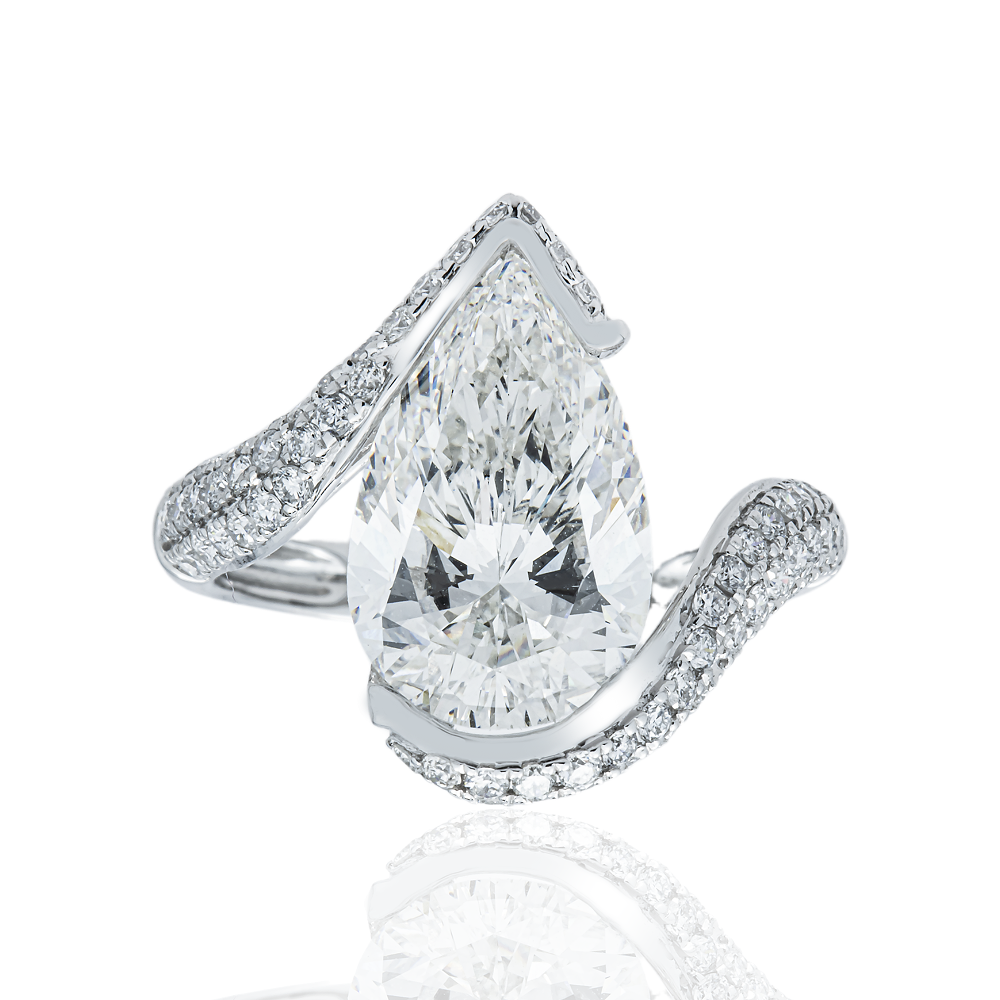 18K White Gold 3.93ct Pear Diamond Engagement Ring 4.58ctw