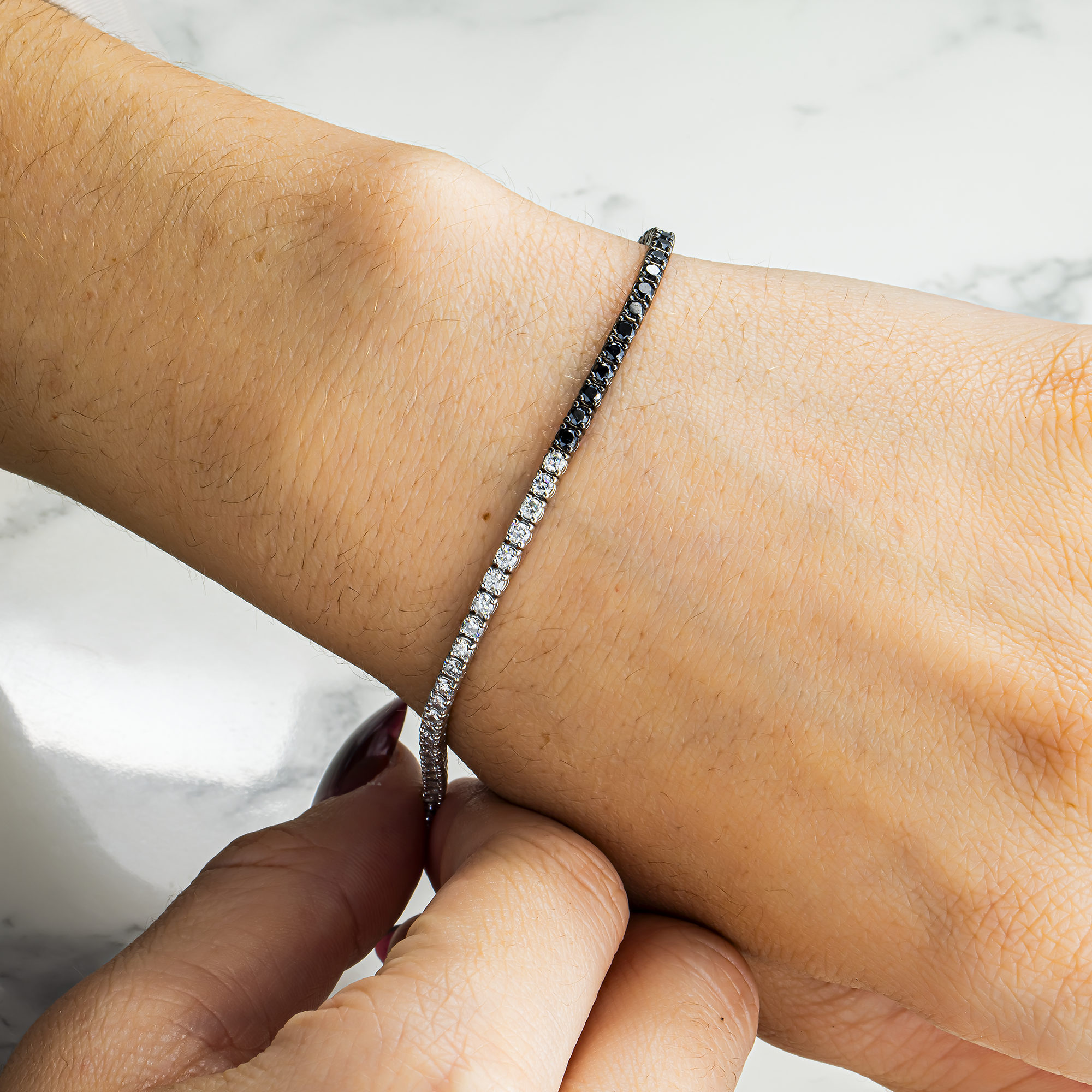 14K White & Black Gold White & Black Round Diamond Tennis Bracelet 2.90ct