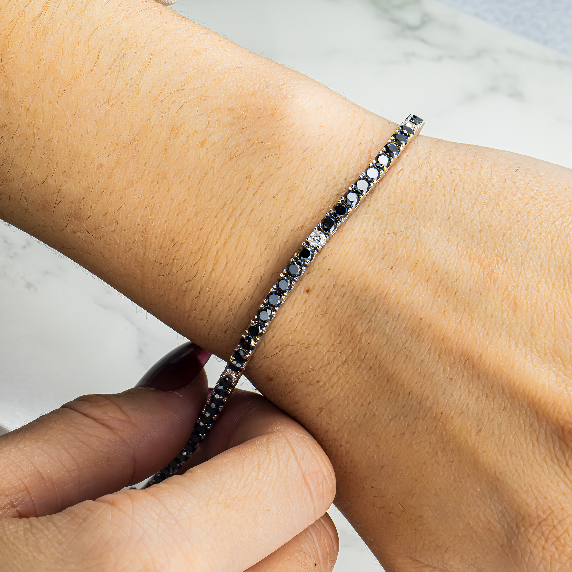 14K White Gold White & Black Round Diamond Tennis Bracelet 6.40ct