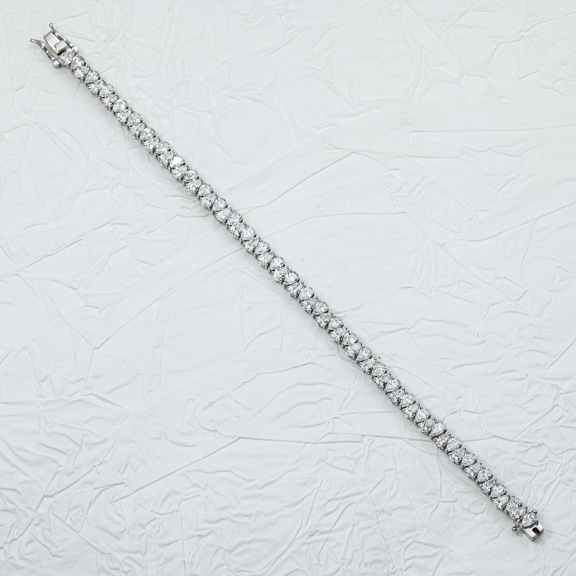 14K White Gold Pear Diamond Tennis Bracelet 9.90ct