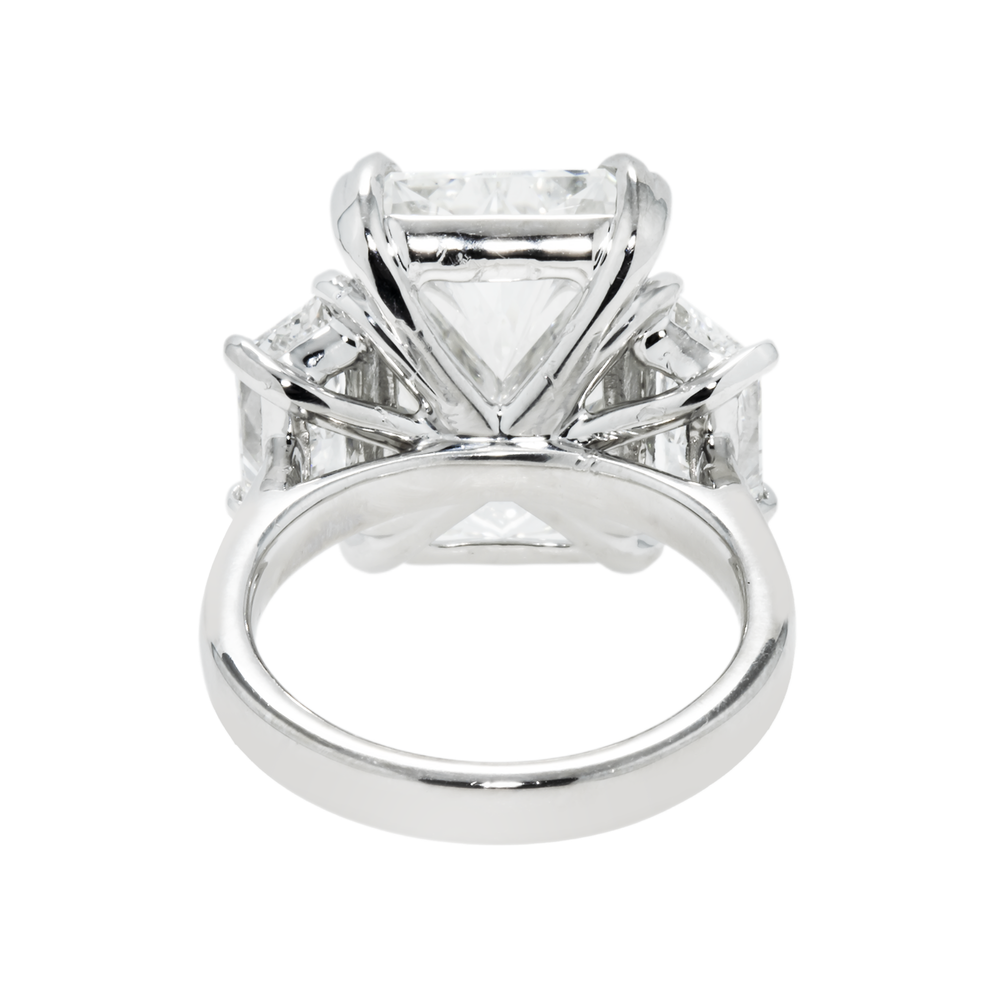 Platinum 11.24ct Radiant Diamond Engagement Ring 13.44ctw