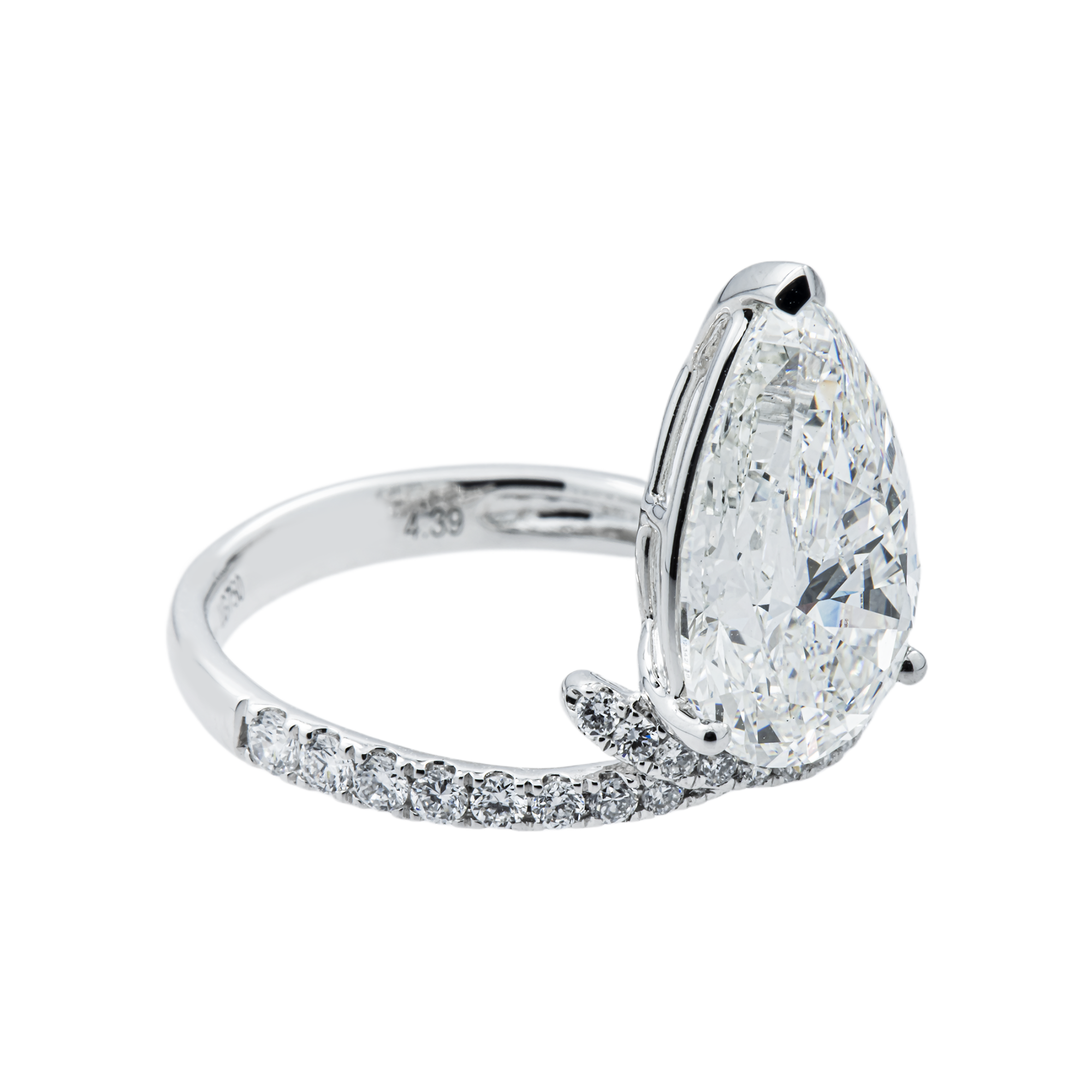 18K White Gold 4.39ct Pear Diamond Engagement Ring 4.81ctw