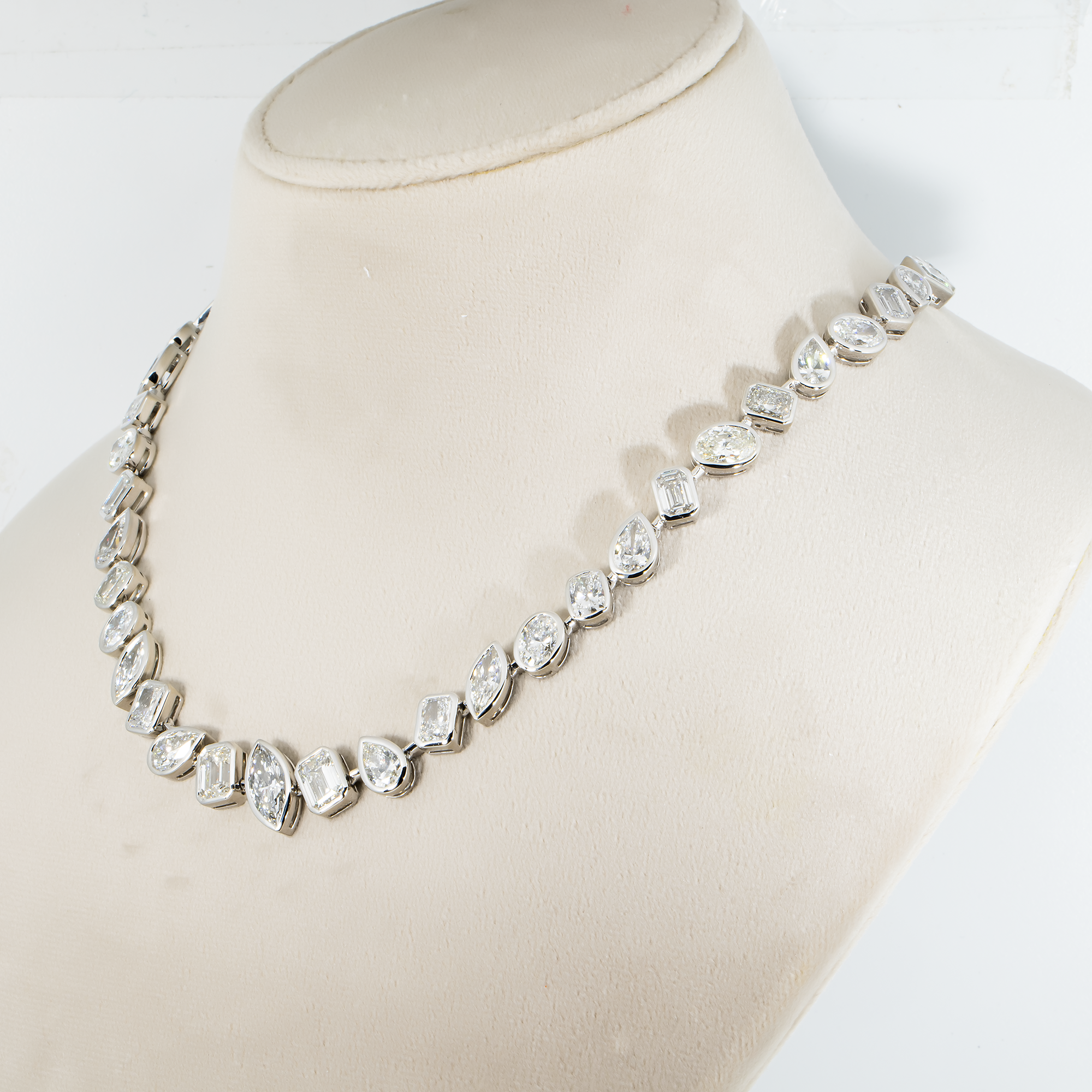 Platinum Bezel Set Multi Cut Diamond Satellite Chain 58.91ct