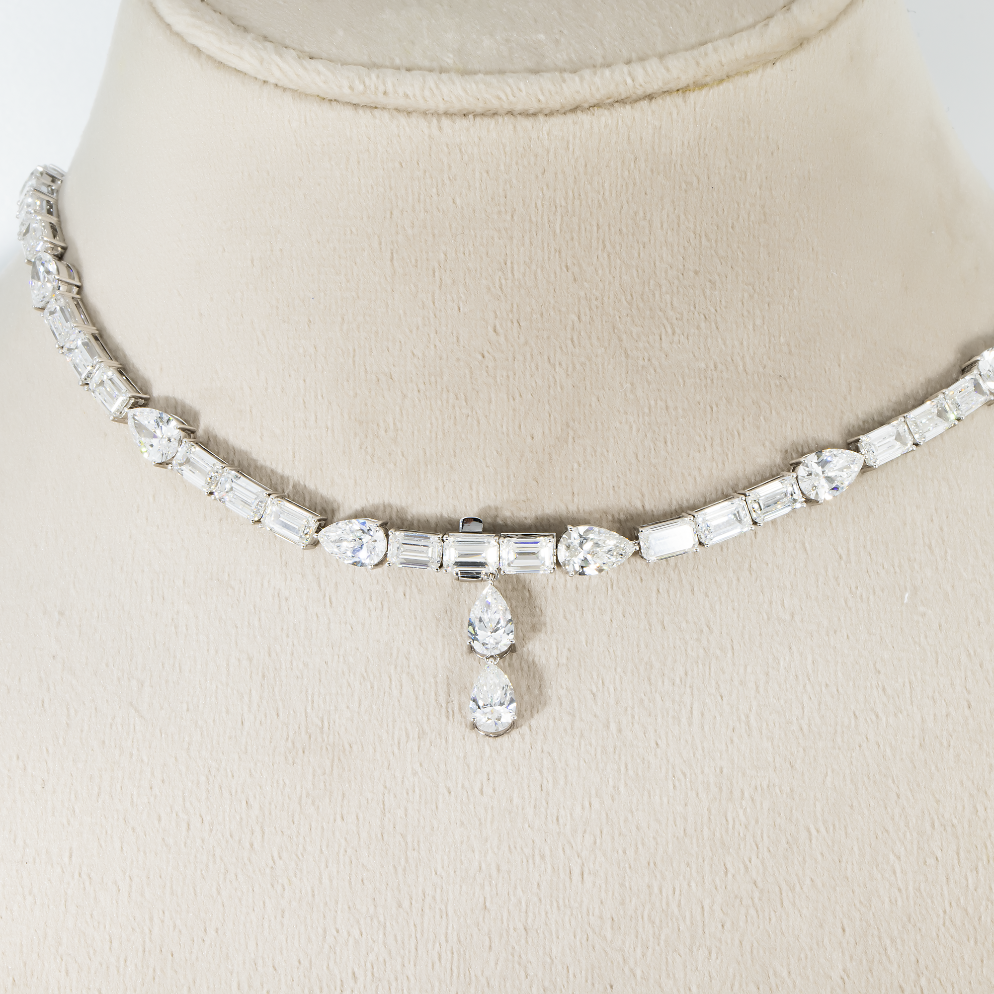 18K White Gold Emerald & Pear Cut Diamond Drop Necklace 48.35ct
