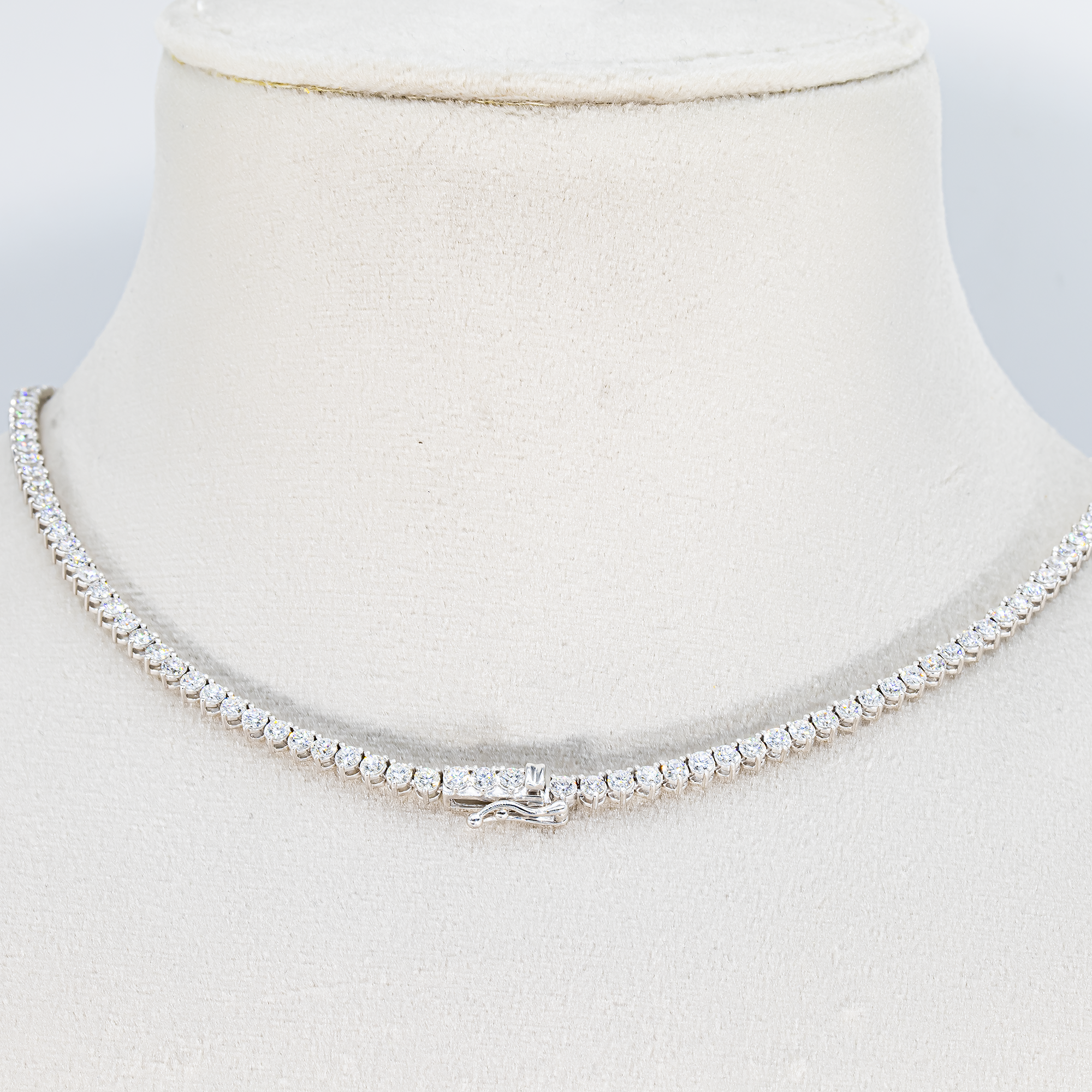 14K White Gold Round Diamond Tennis Chain 12.84ct