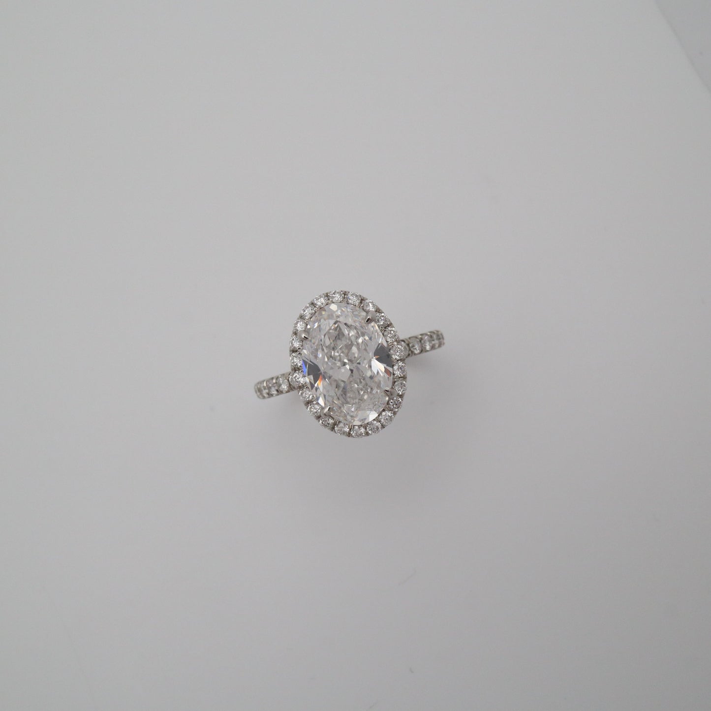 GIA 3.02ct Oval Cut Diamond Engagement ring 3.77ctw