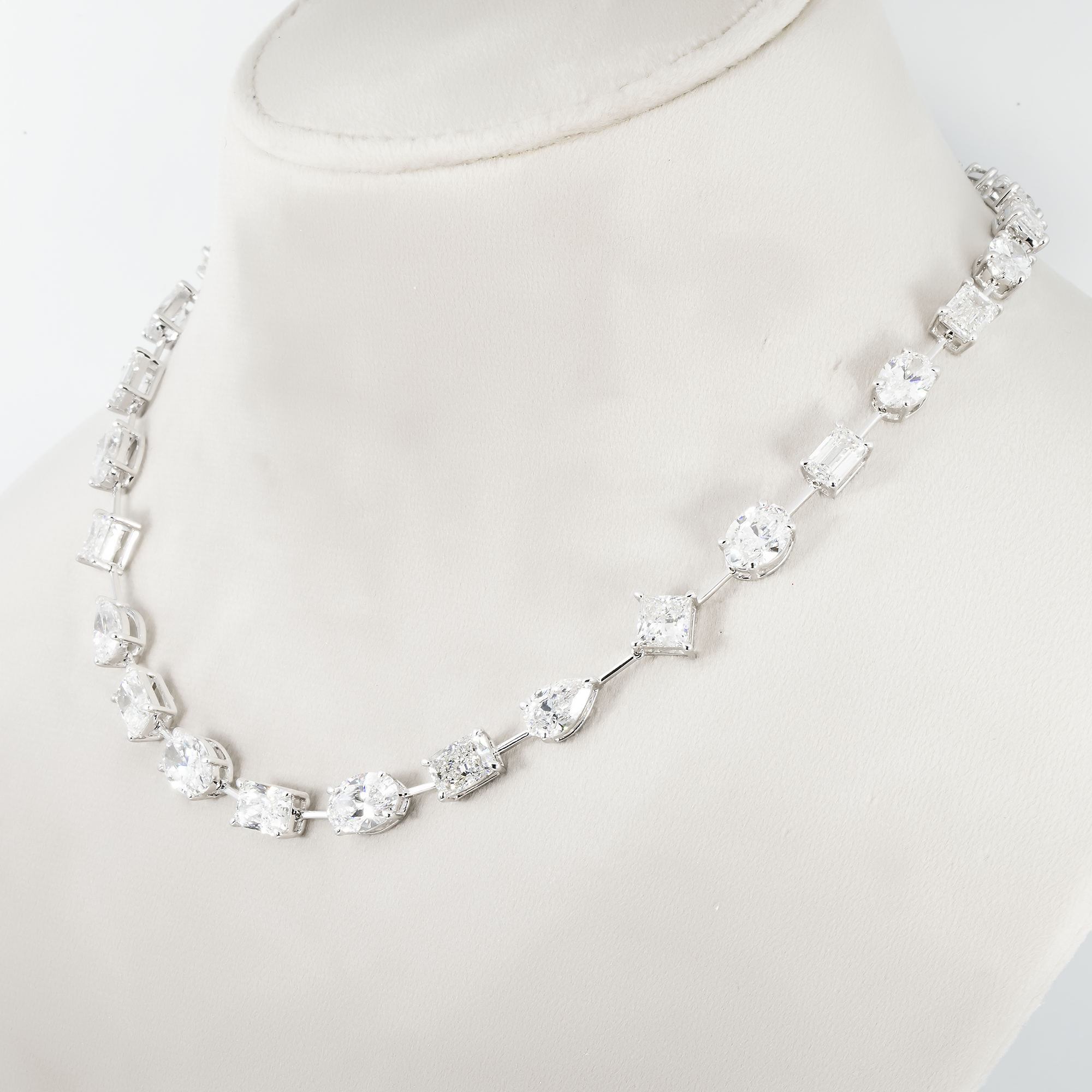 14K White Gold Multi Cut Diamond Satellite Necklace 45.82Ct Necklace