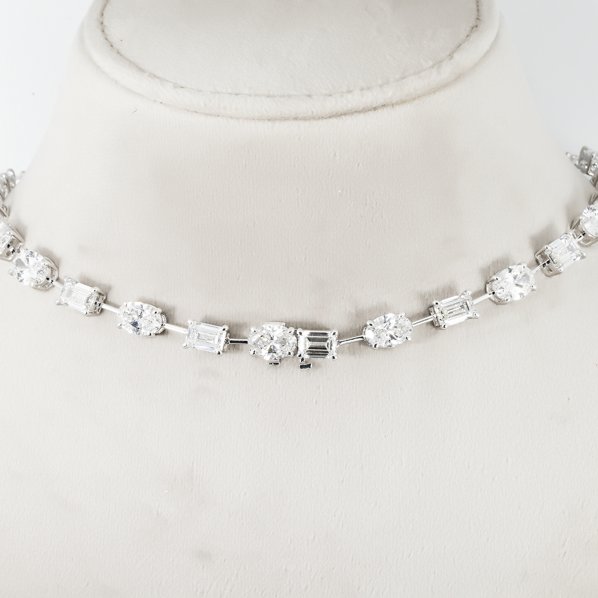 14K White Gold Multi Cut Diamond Satellite Necklace 45.82Ct Necklace