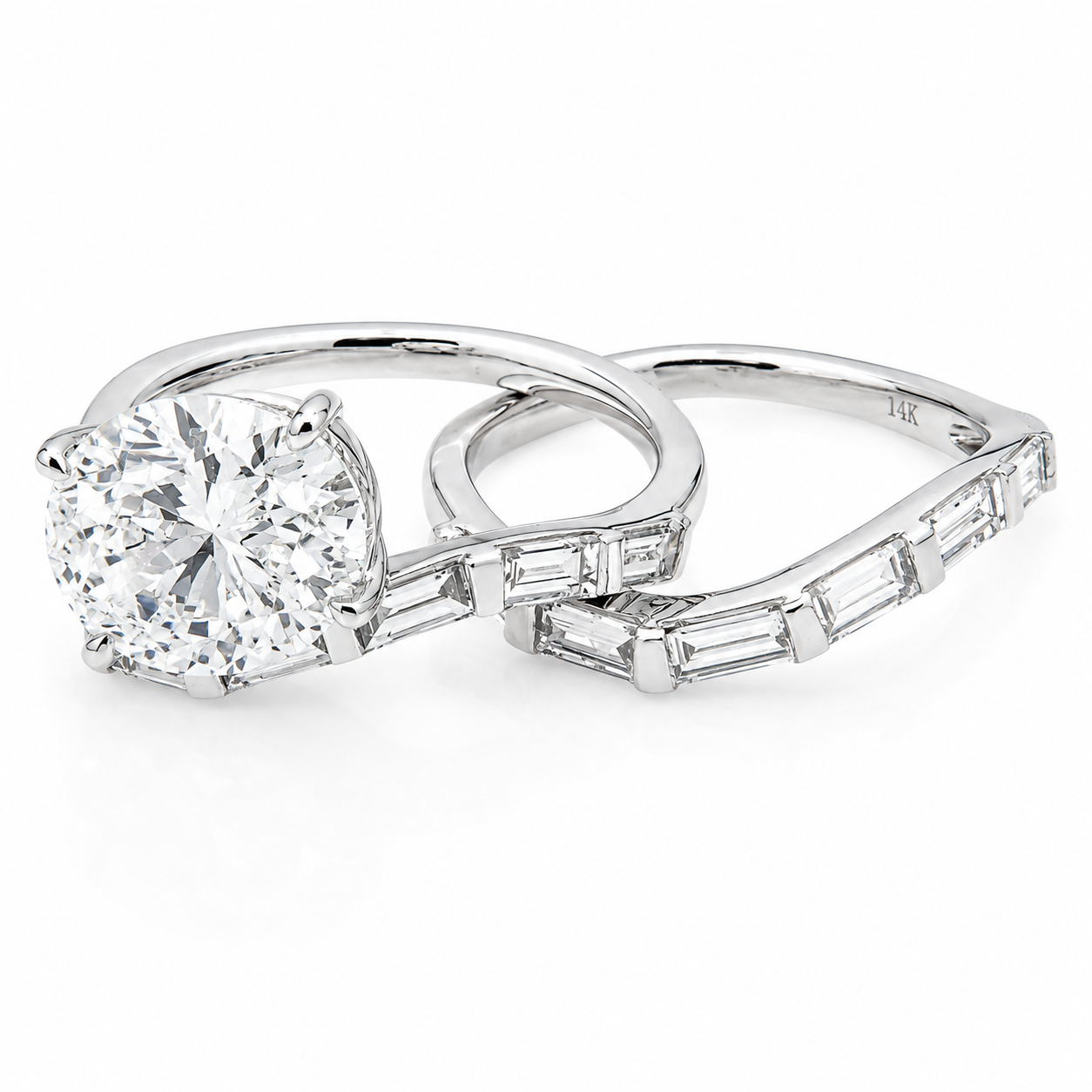 14K White Gold 3.02ct Oval & Baguette Diamond Ring 4.60ctw