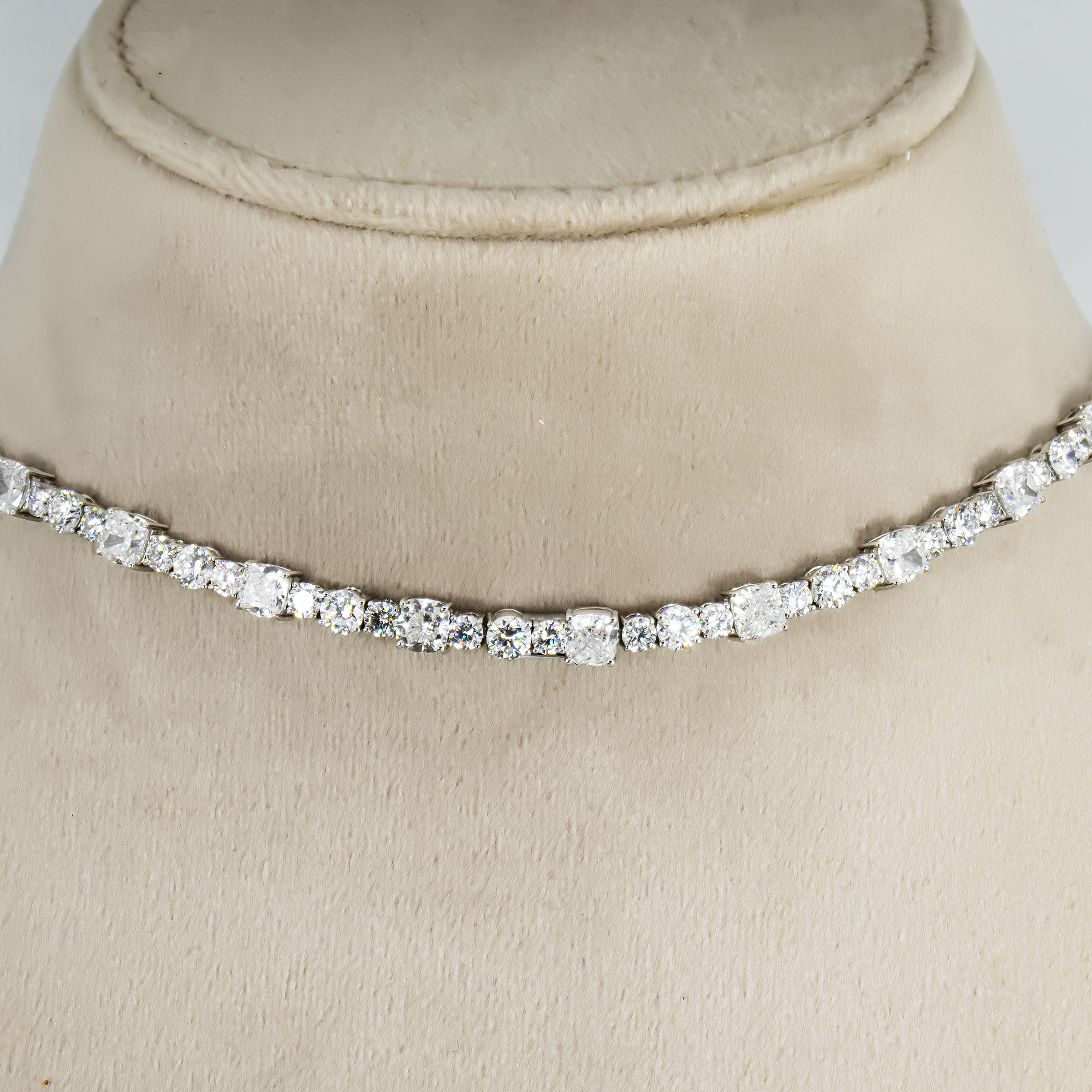 18K White Gold Cushion Cut Diamond Drop Necklace 36.29Ct Necklace