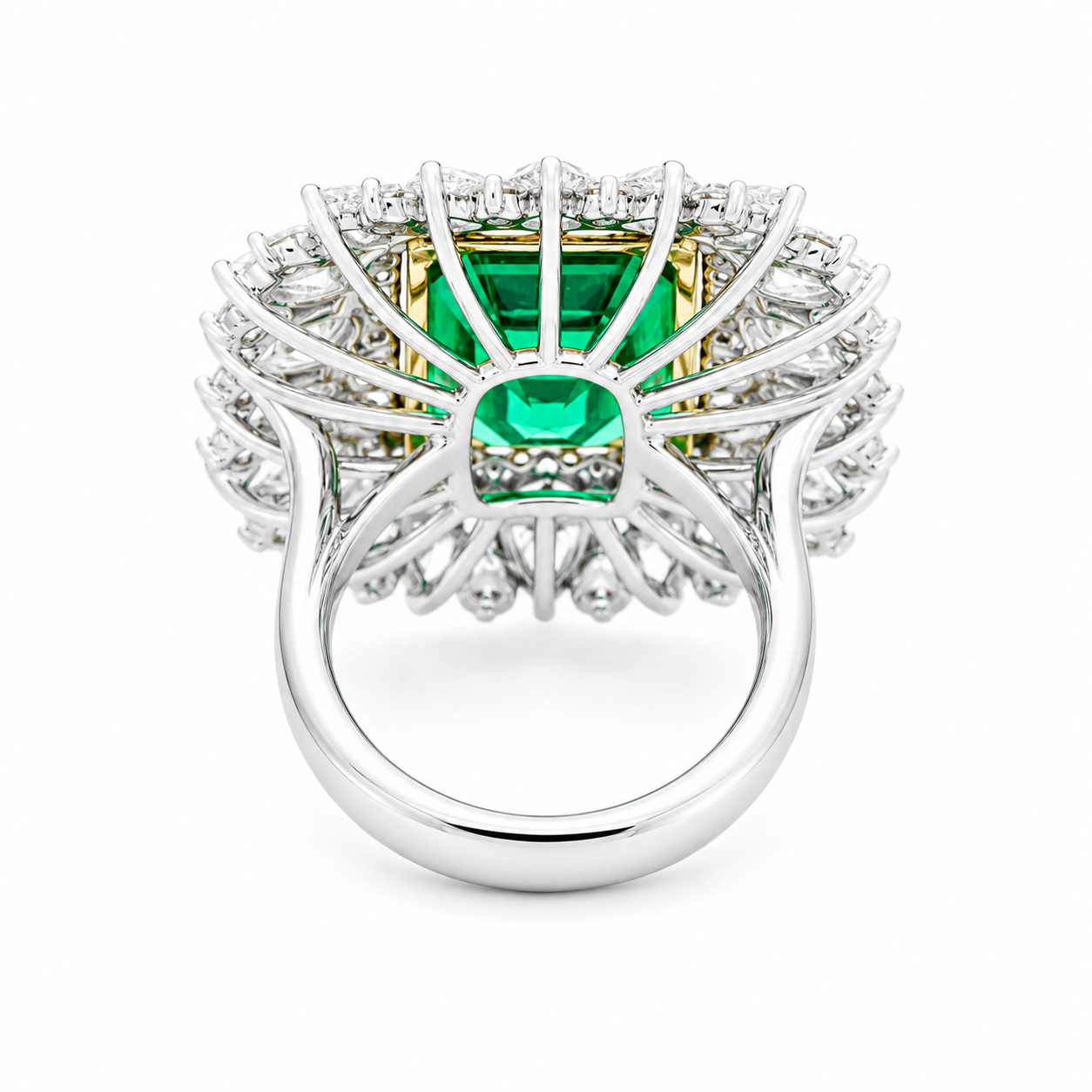 18K White Gold Emerald & Diamond Ring 17.85ctw