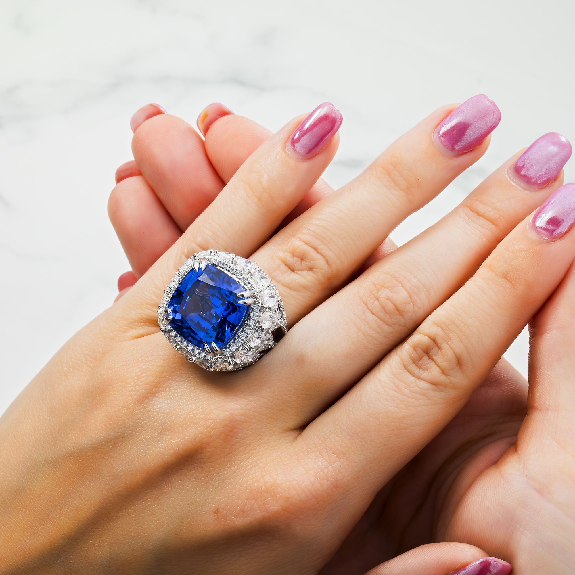 18K White Gold Cushion Sapphire & Diamond Ring 27.79ctw