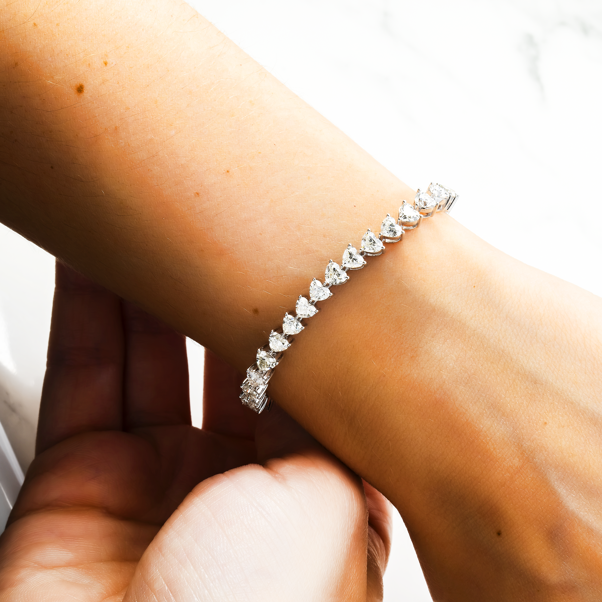 14K White Gold Heart Diamond Tennis Bracelet 7.90ct