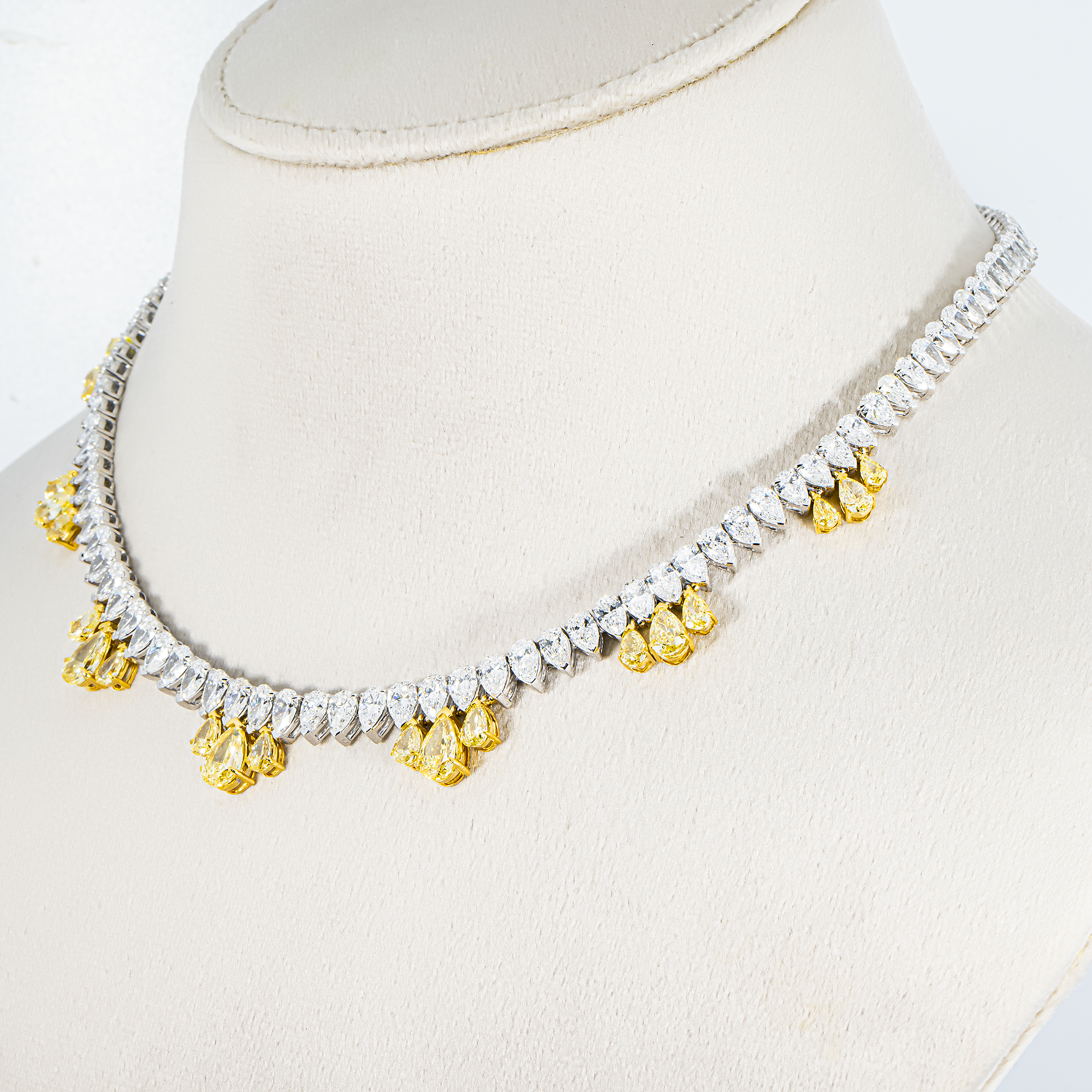 14K Two Tone Pear Cut Fancy Yellow & White Diamond Drop Necklace 32.35ct