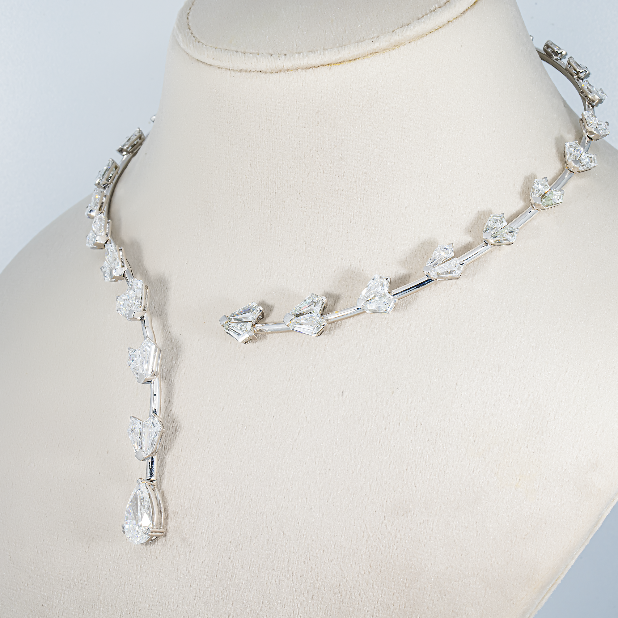 14K White Gold Pear & Step Cut Kite Diamond Satellite Drop Necklace 33.10ct