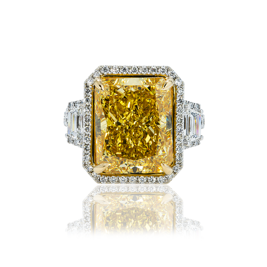 Platinum 12.65ct Radiant Cut Fancy Vivid Yellow Diamond Ring 15.41ctw