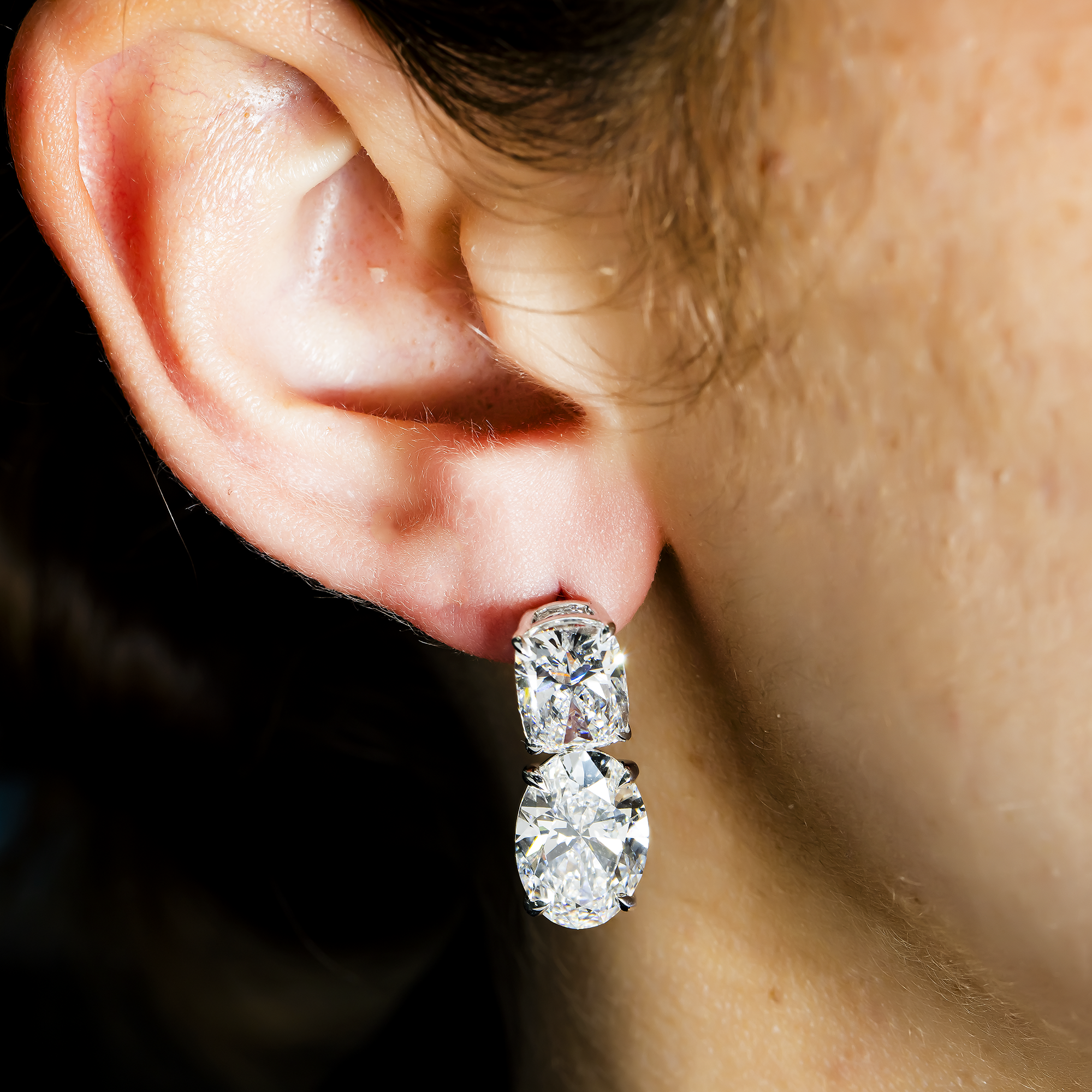 14K White Gold Cushion & Oval Cut Diamond Drop Earrings 17.25Ct