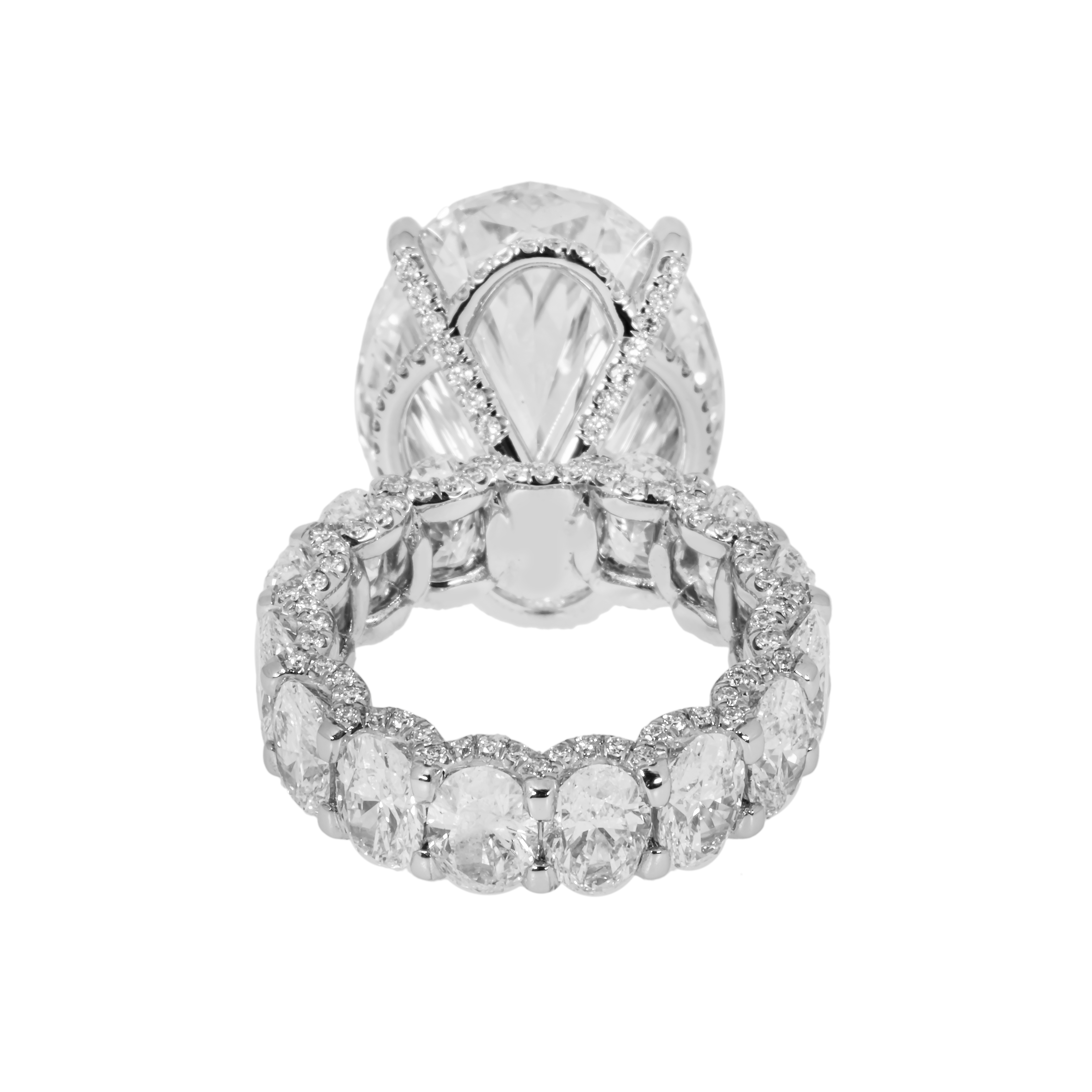 Platinum 22.10Ct Oval Cut Diamond Engagement Ring 30.51Ctw Bridal