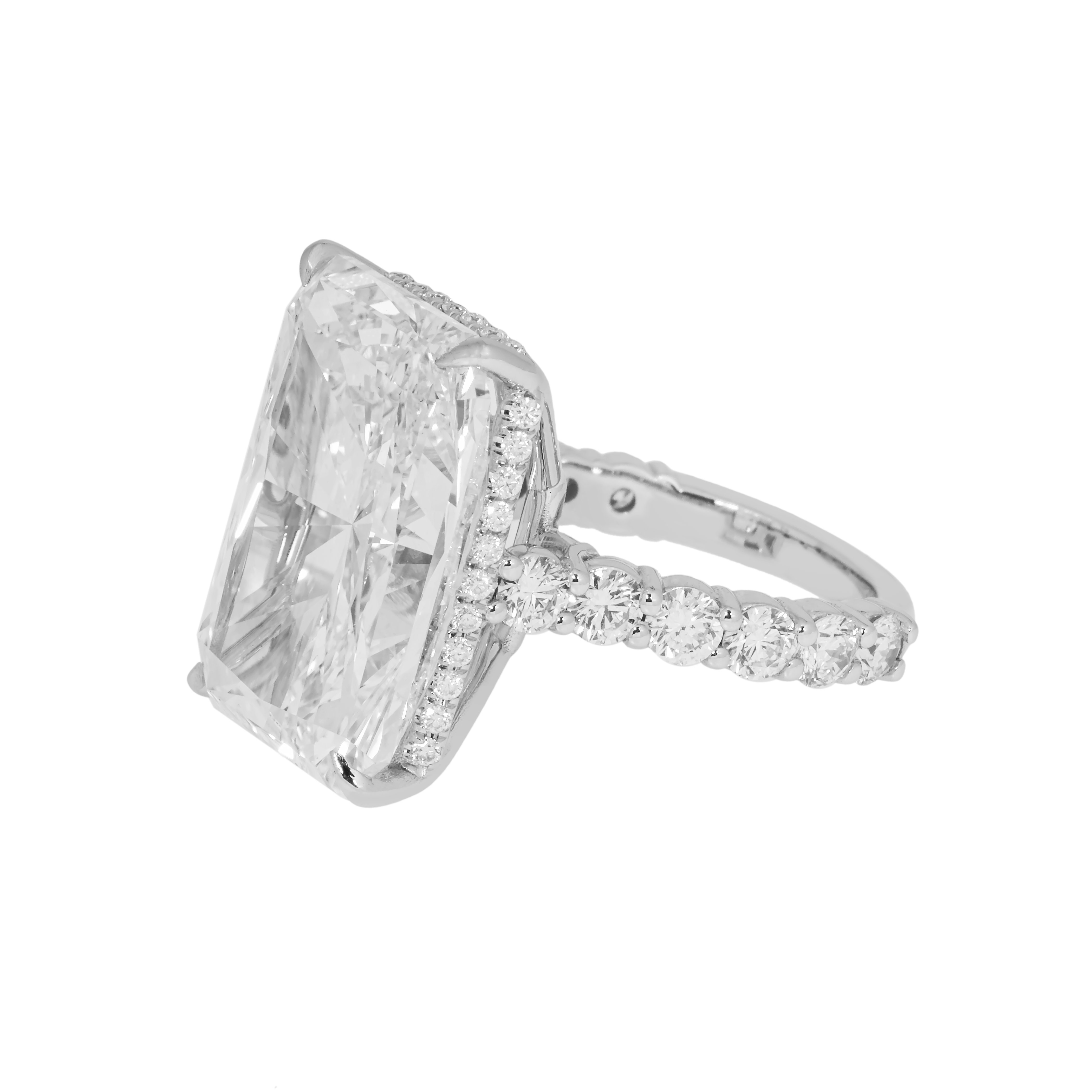 18K White Gold 20.01Ct Radiant Cut Diamond Engagement Ring 22.26Ctw Bridal
