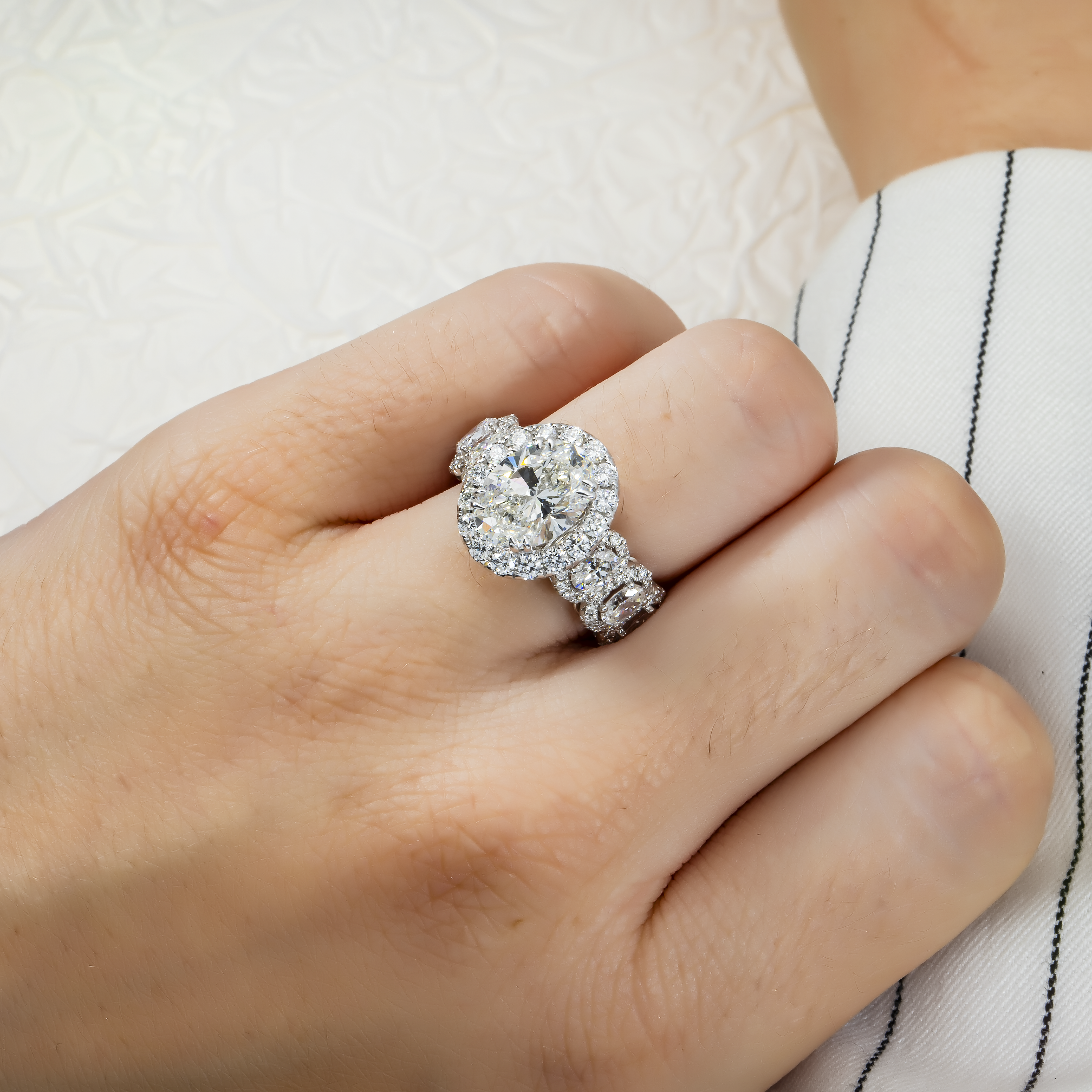 18K White Gold 3.02Ct Oval Cut Diamond Engagement Ring 5.77Ctw Bridal