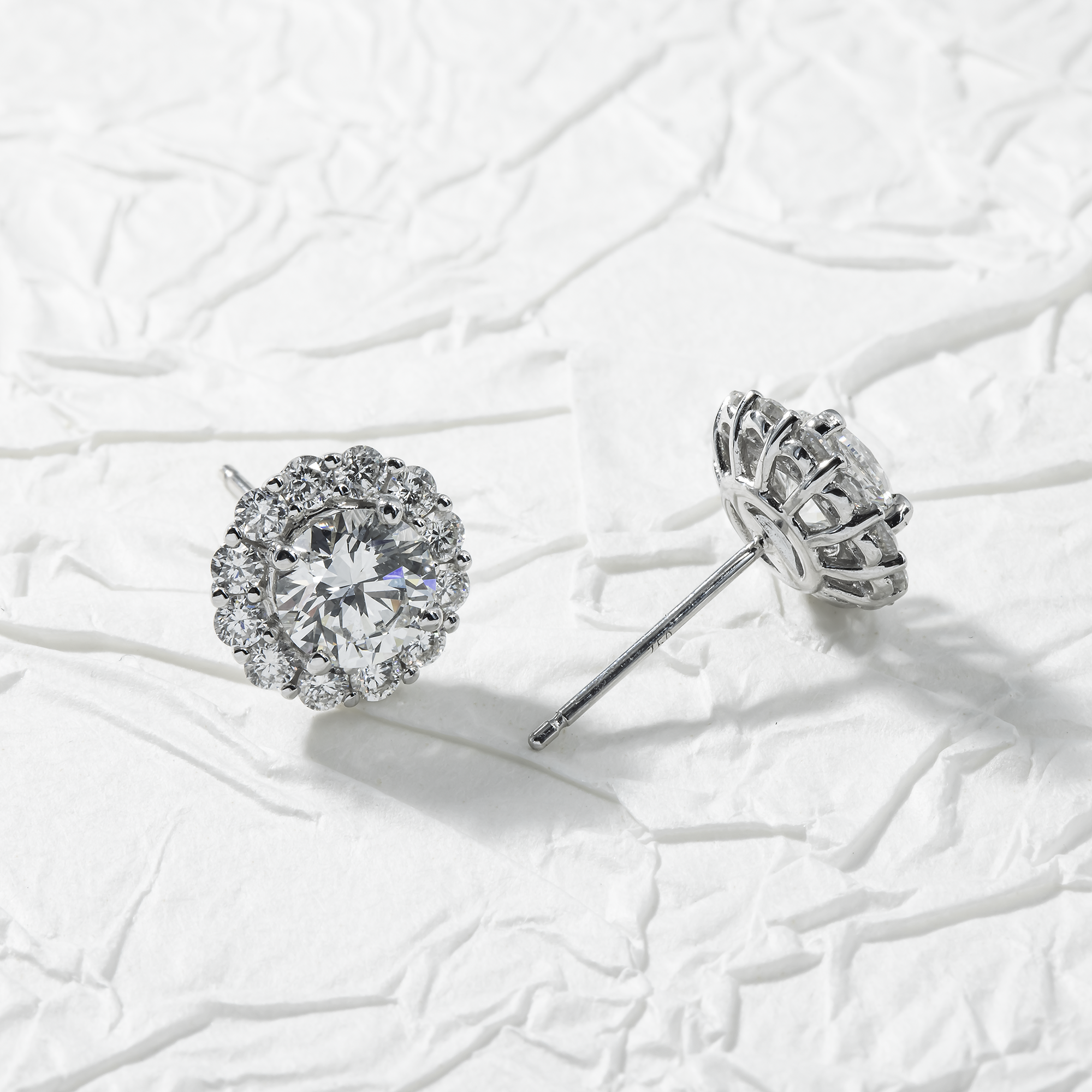 Igi 18K White Gold Round Diamond Stud Earrings W/ Halo 2.96Ctw