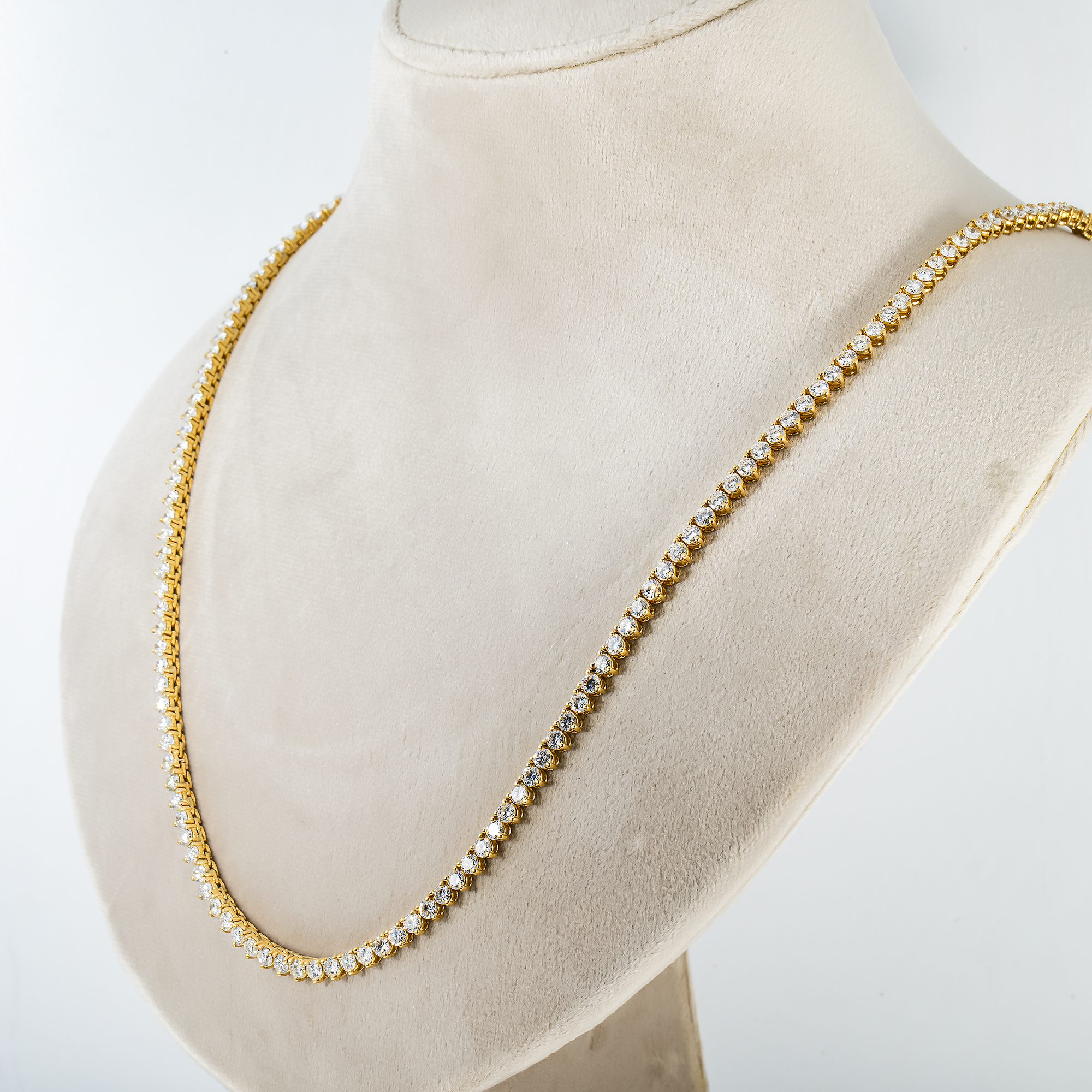 14K Yellow Gold 3- Prong Round Diamond Tennis Chain 26.17Ct Chains