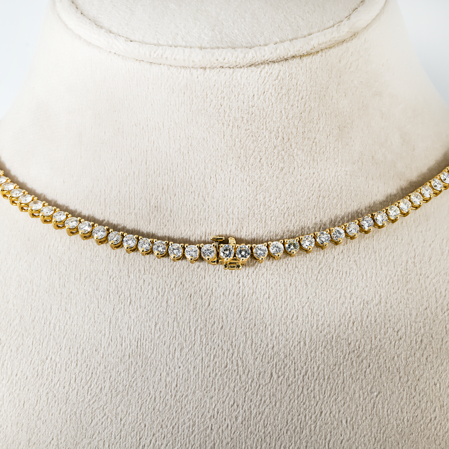 14K Yellow Gold 3- Prong Round Diamond Tennis Chain 26.17ct