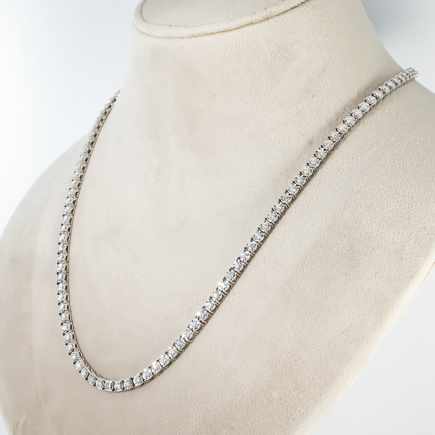 14K White Gold Round Diamond Tennis Chain 7.75ct