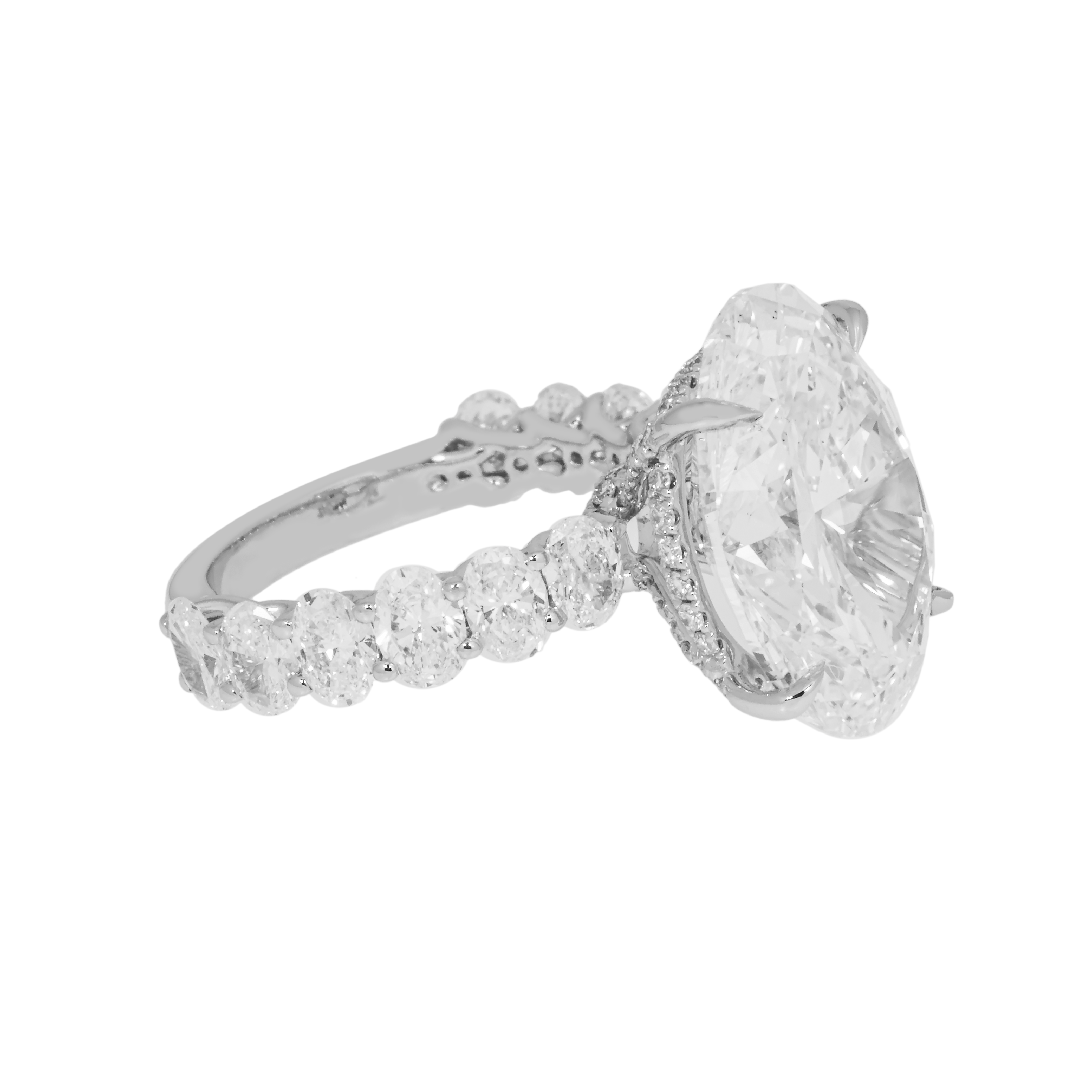 18K White Gold 10Ct Oval Cut Diamond Engagement Ring 12.70Ctw Bridal