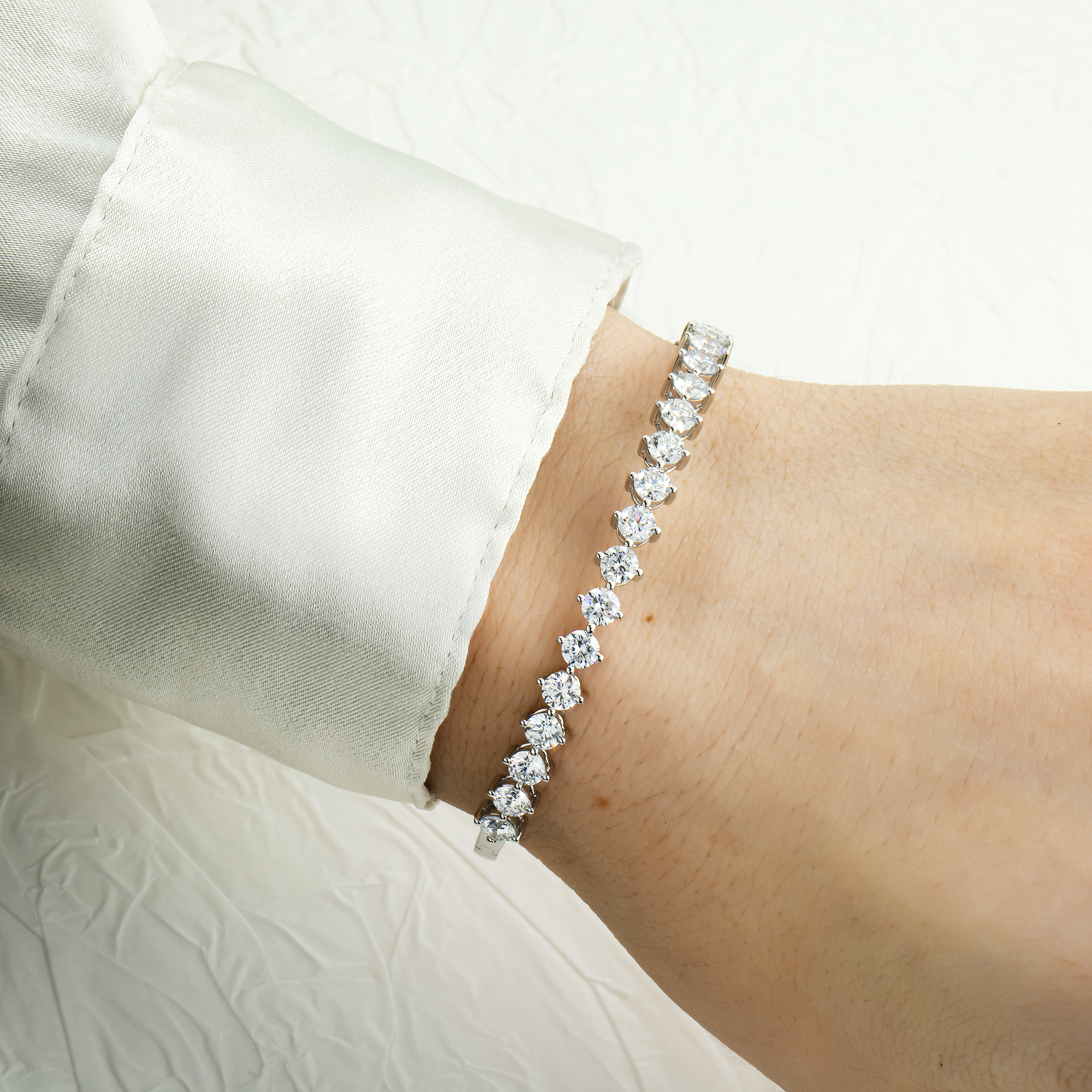 White Gold Round Diamond Satellite Bangle Bracelet 3.74ct