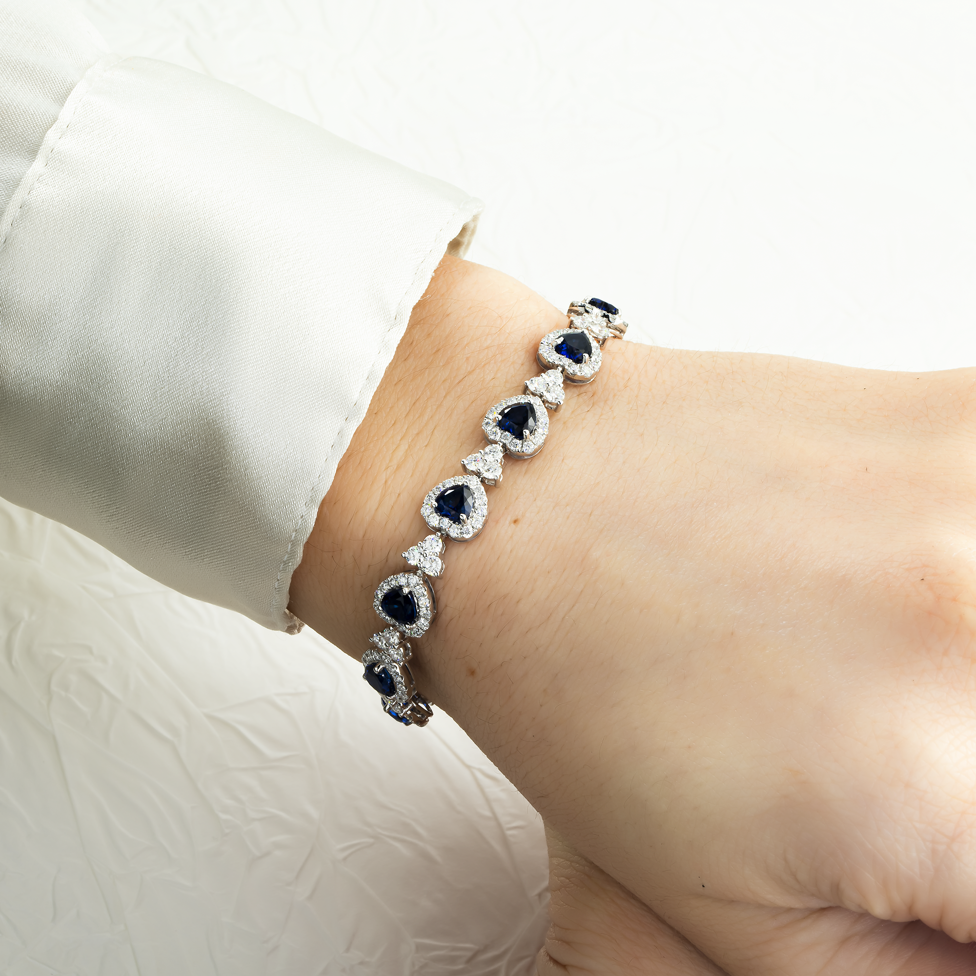 Heart Cut Sapphire & Diamond Bracelet 13.06ct
