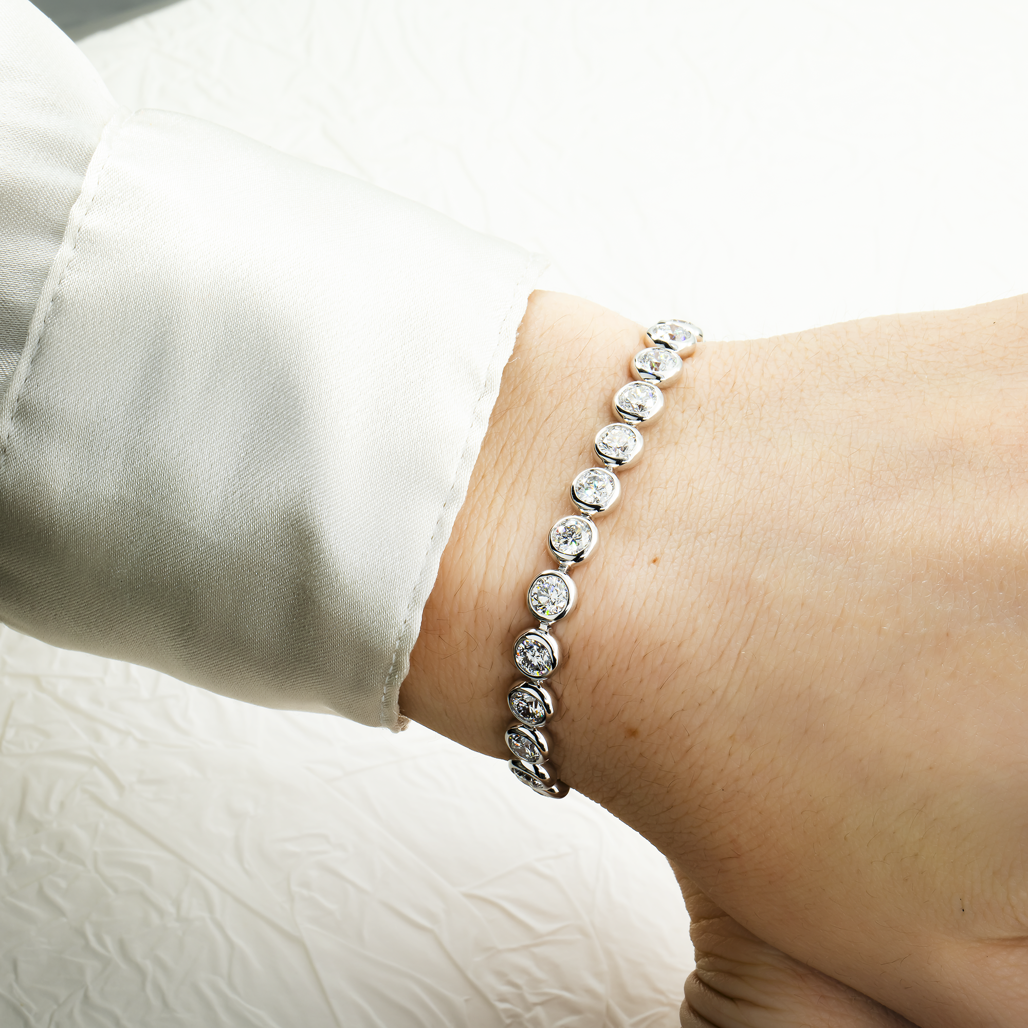 White Gold Bezel Set Round Diamond Tennis Bracelet 8.25ct