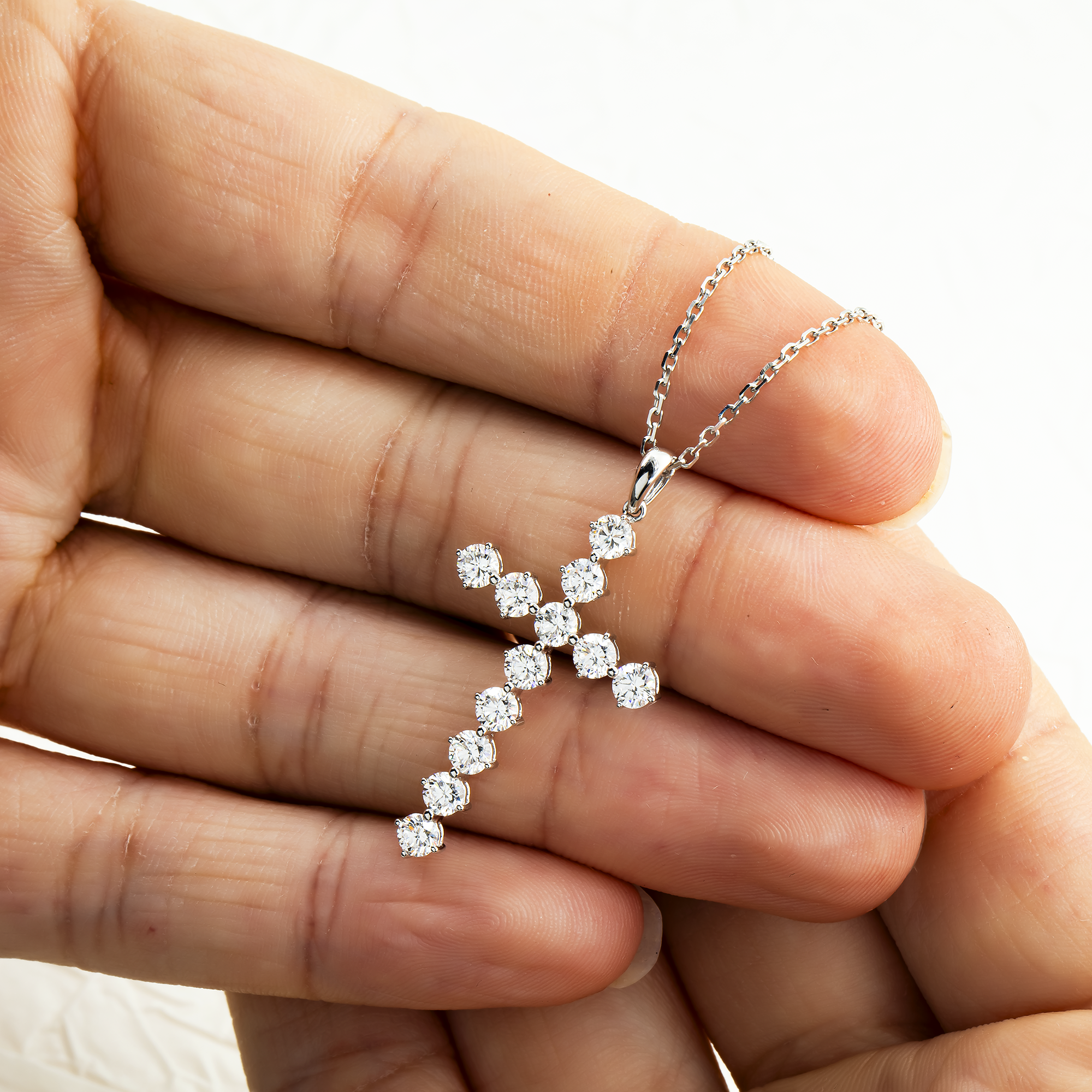 White Gold Round Diamond Cross Pendant & Chain Necklace 1.47ct