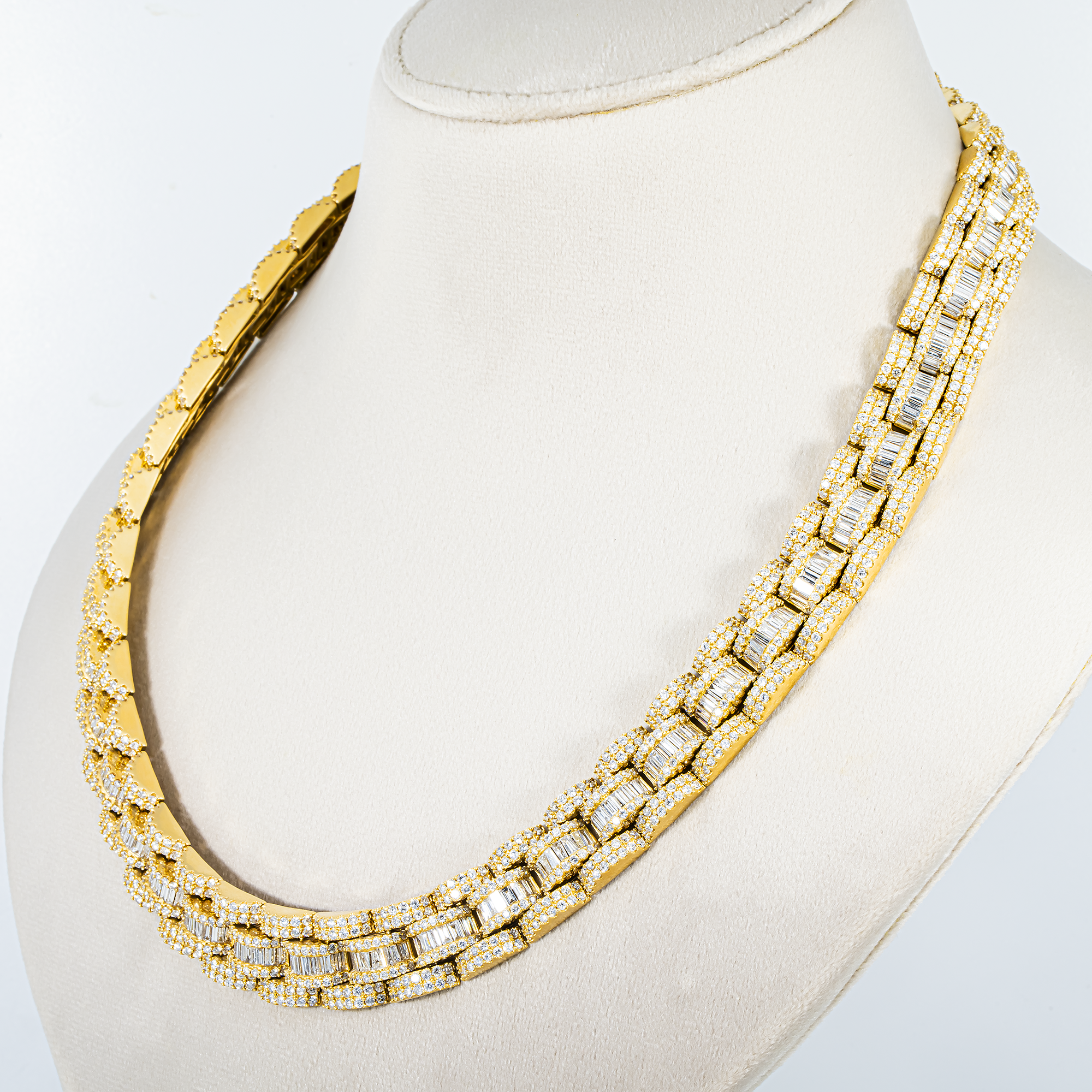 14K Yellow Gold Round & Baguette Cut Diamond Chain 46.69ct