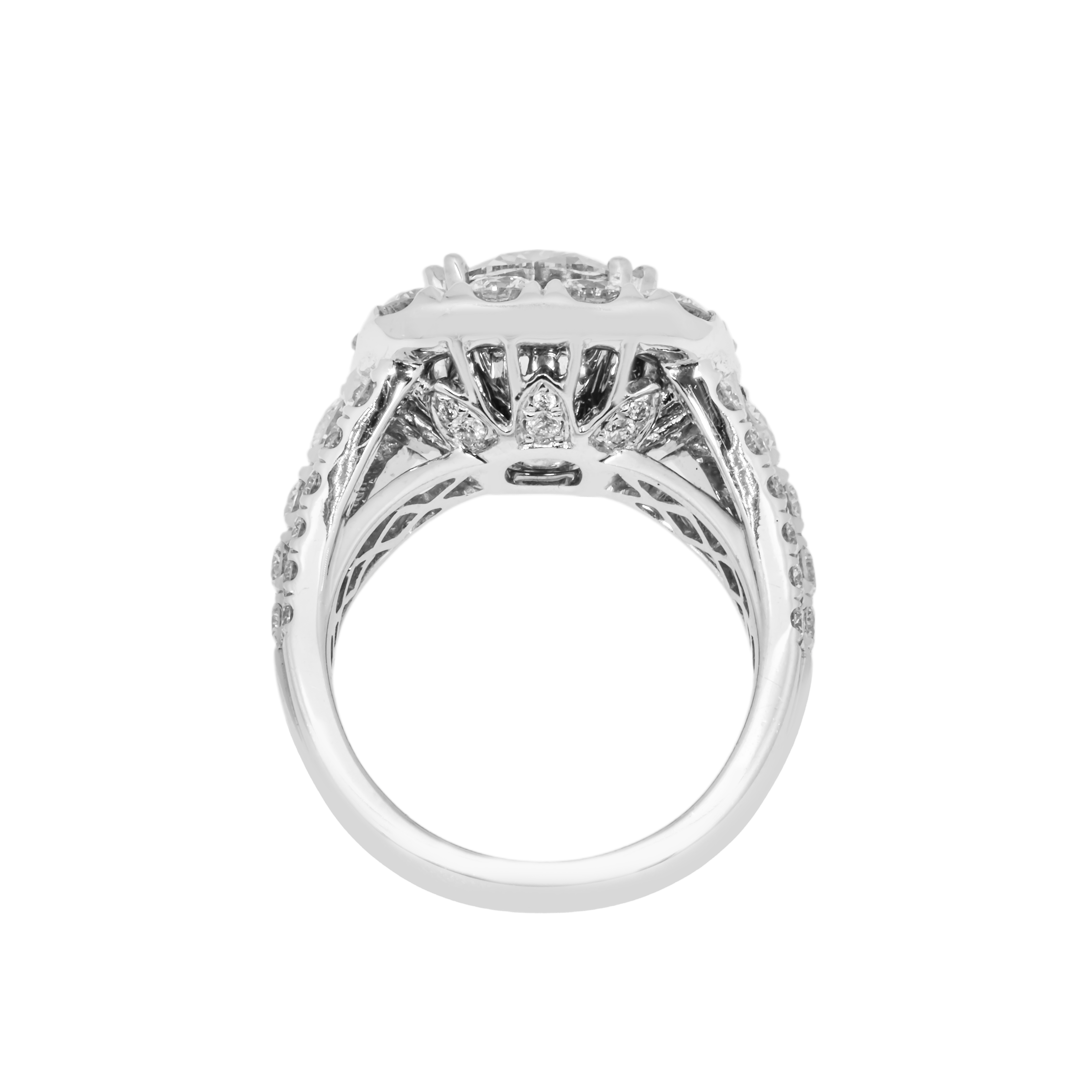 18K White Gold 3.92Ct Round Cut Diamond Engagement Ring 7.22Ctw Bridal
