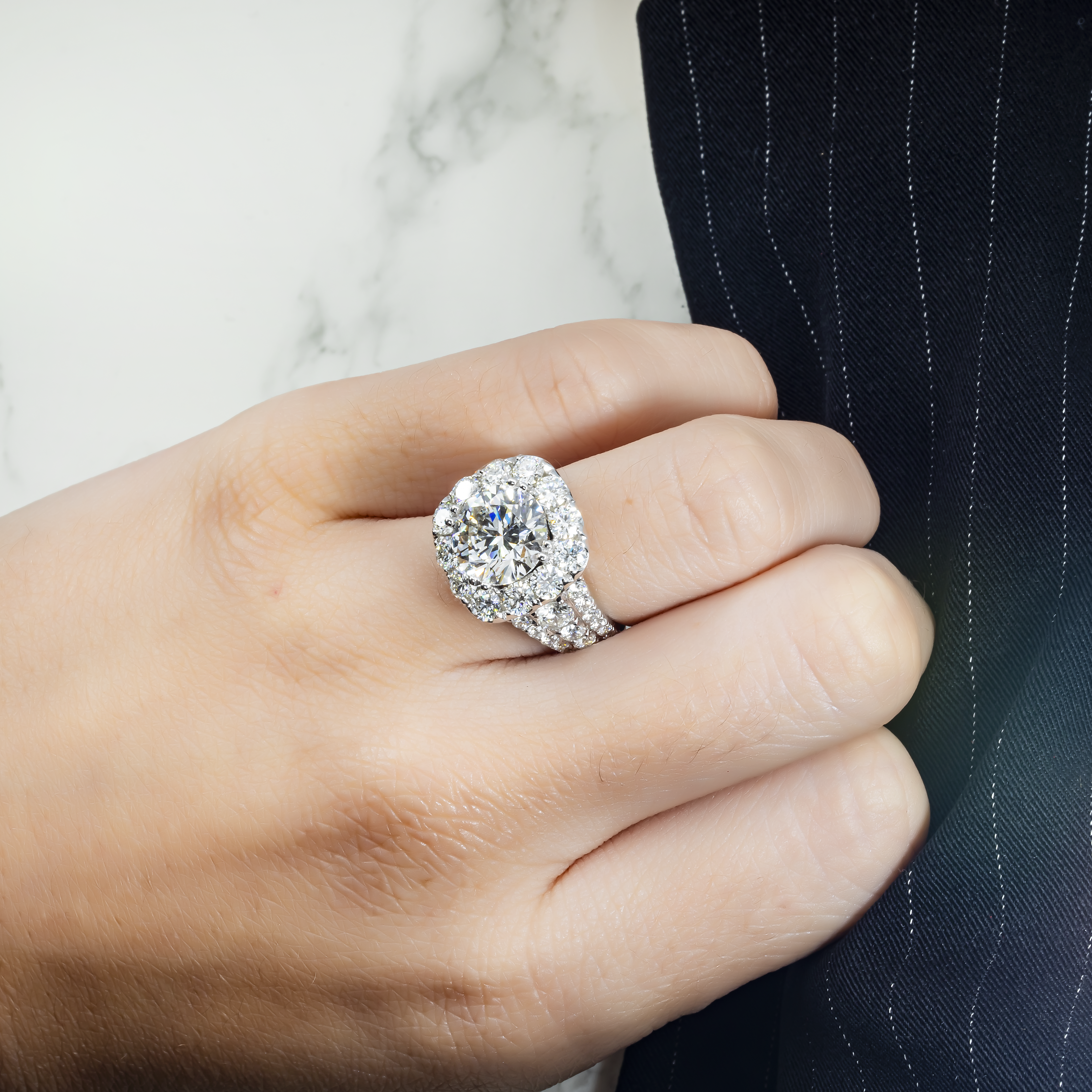 18K White Gold 3.92Ct Round Cut Diamond Engagement Ring 7.22Ctw Bridal