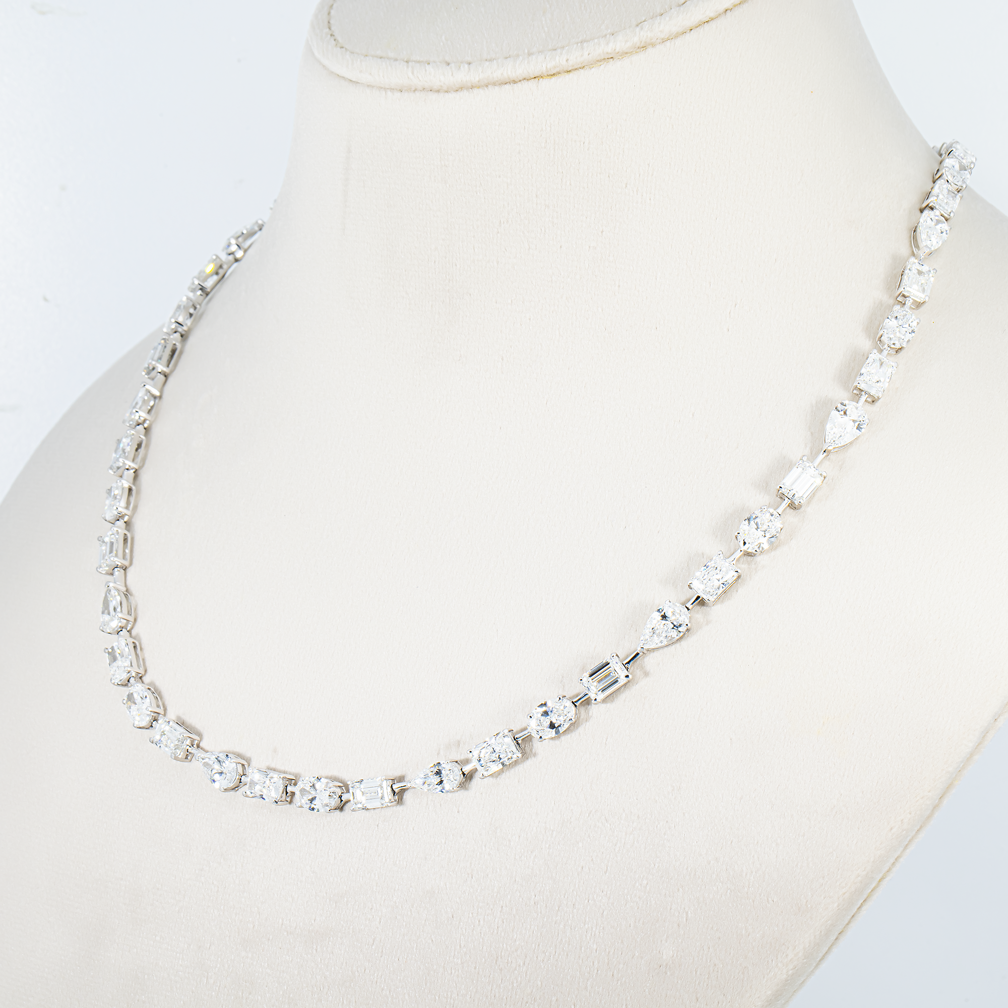 14K White Gold Multi Cut Diamond Satellite Necklace 37.58ct